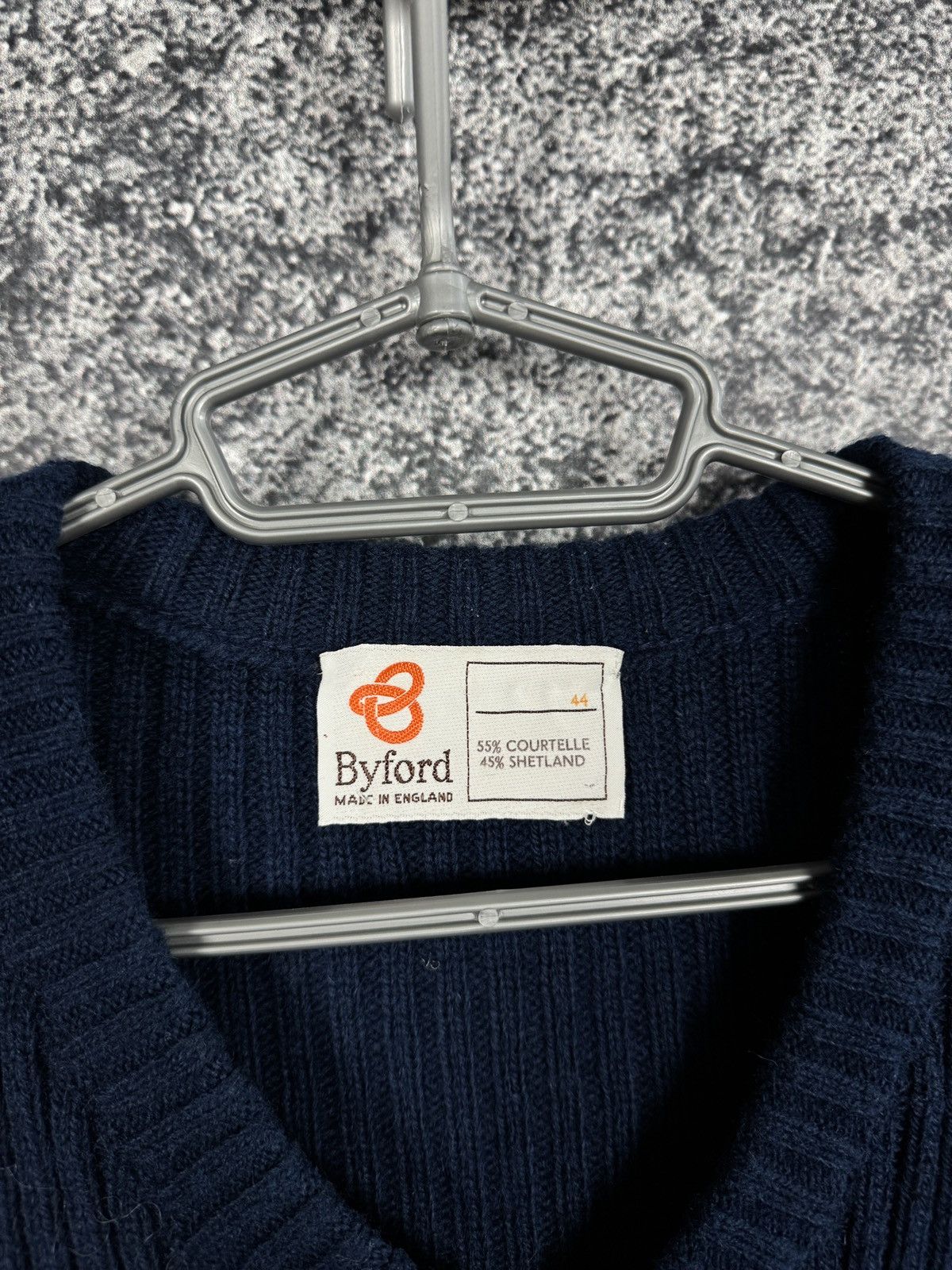 Vintage Byford V-Neck Wool Sweater Made in England Pullover Size 44 Size US S / EU 44-46 / 1 - 7 Thumbnail