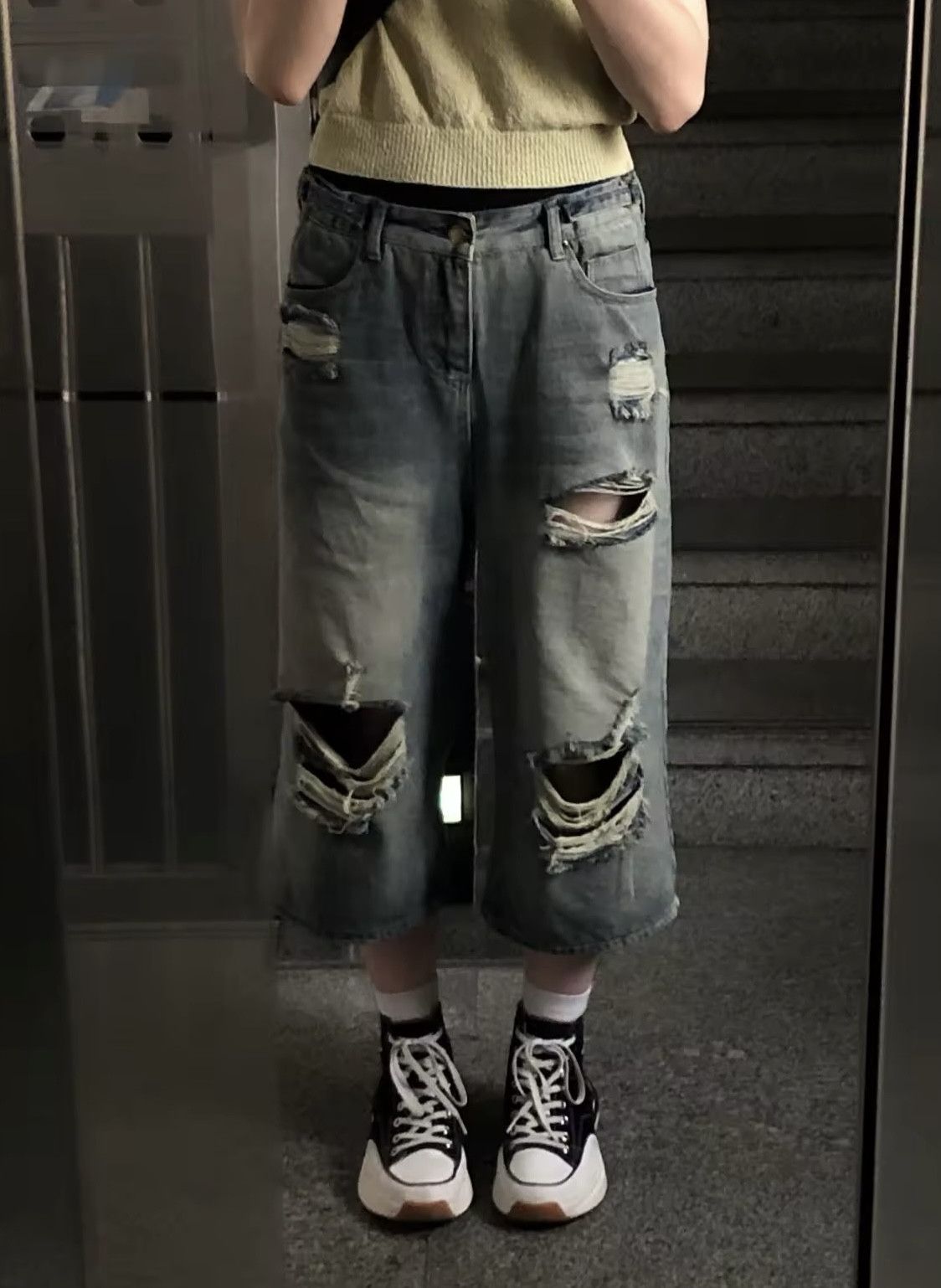 Japanese Brand × Jean Vintage Blue Ripped Short Jeans Size 29" - 4 Thumbnail