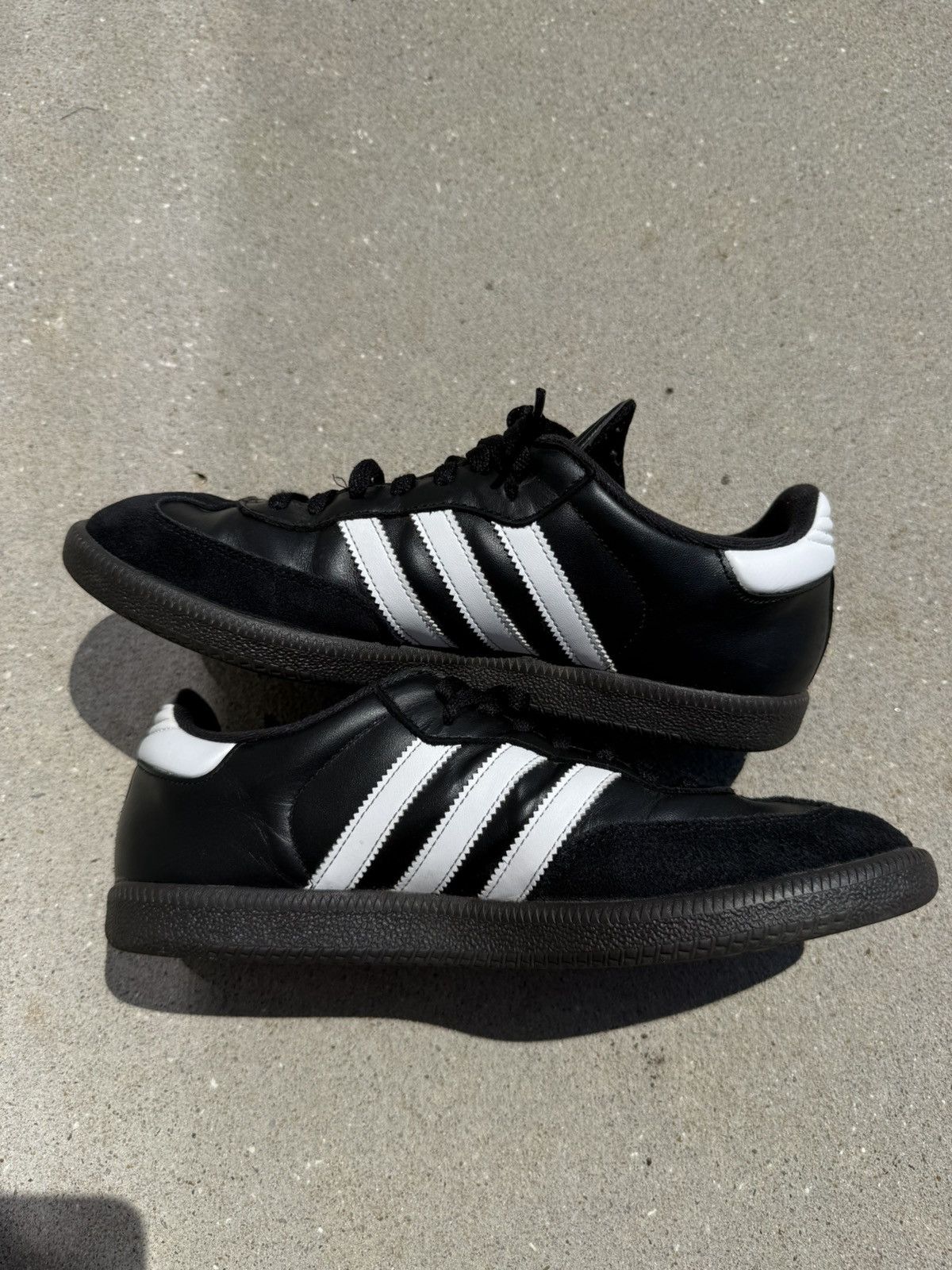 Adidas Black Adidas Sambas Size US 9 / EU 42 - 2 Thumbnail