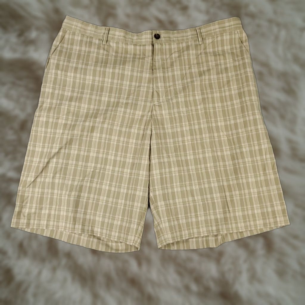 Adidas Adidas Shorts Mens Size 42 Beige Plaid Golf Slash Pockets Flat Front Chino Size US 42 / EU 58 - 1 Thumbnail