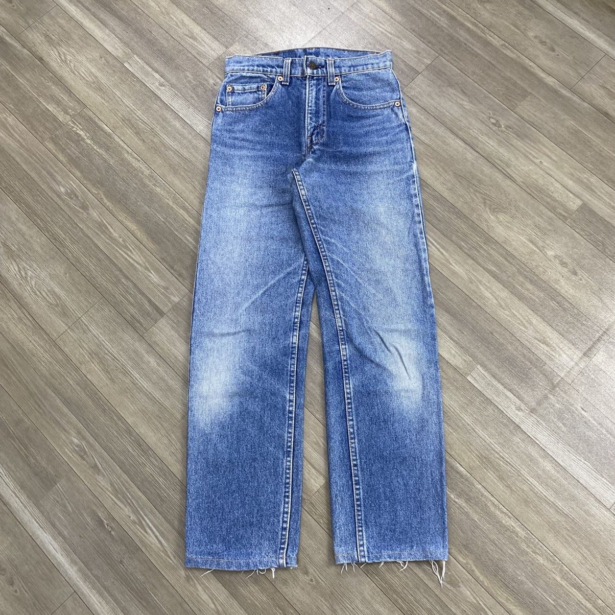 Levi's Vintage Clothing 1990s Vintage Levis 505 USA 28x34 Faded Blue Jeans Size US 28 / EU 44 - 1 Thumbnail