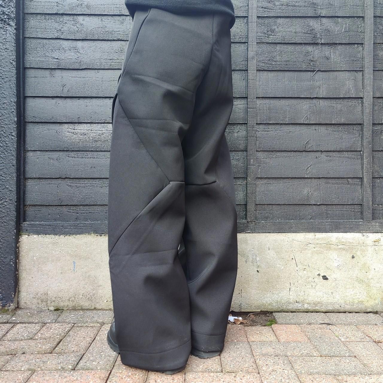 Other Black Wide Leg Pleated Trousers Size US 32 / EU 48 - 3 Thumbnail