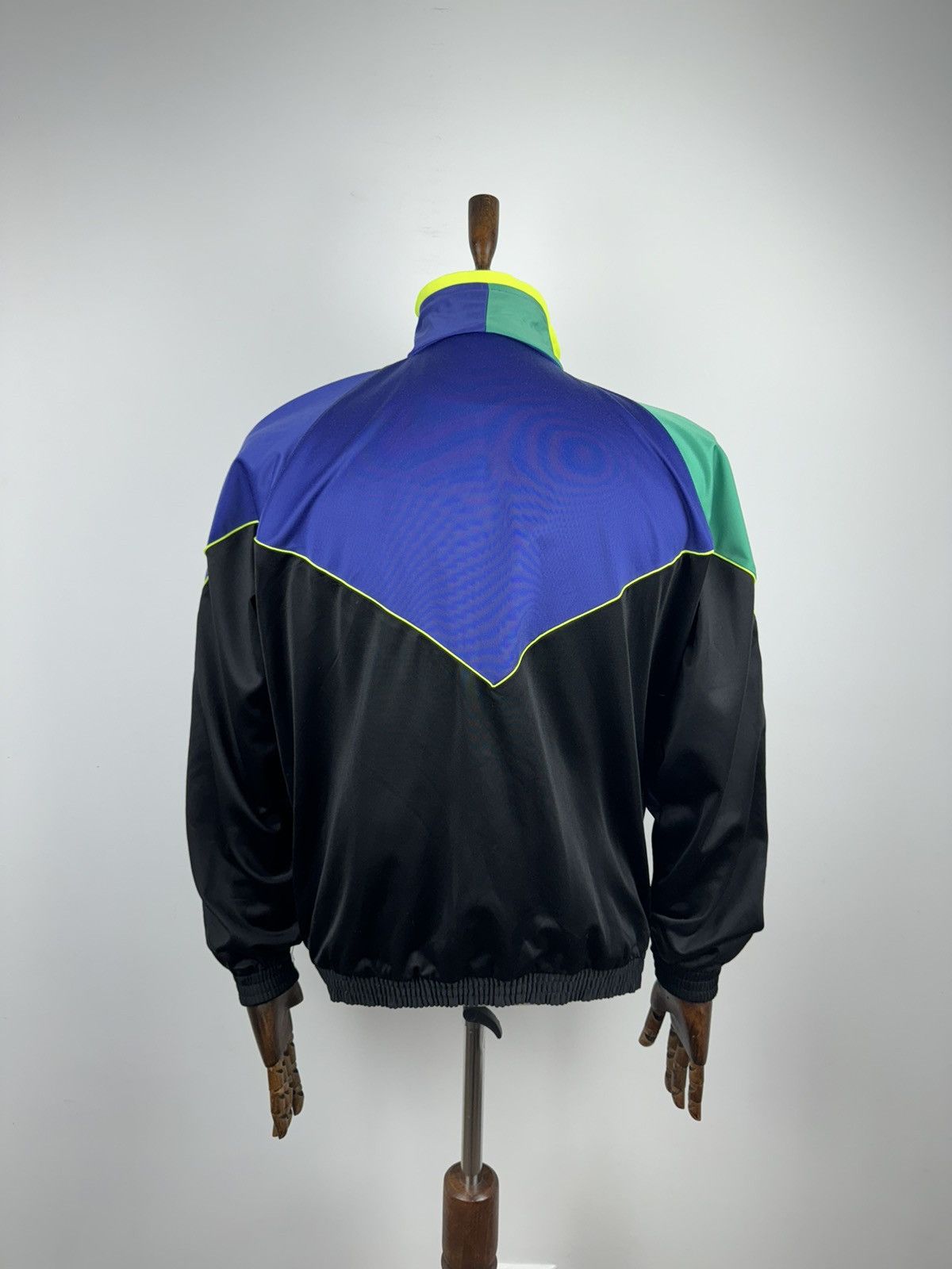 Vintage Men’s Vintage 90’ Puma Equipe Retro Track Jacket size 40/M Size US M / EU 48-50 / 2 - 4 Thumbnail