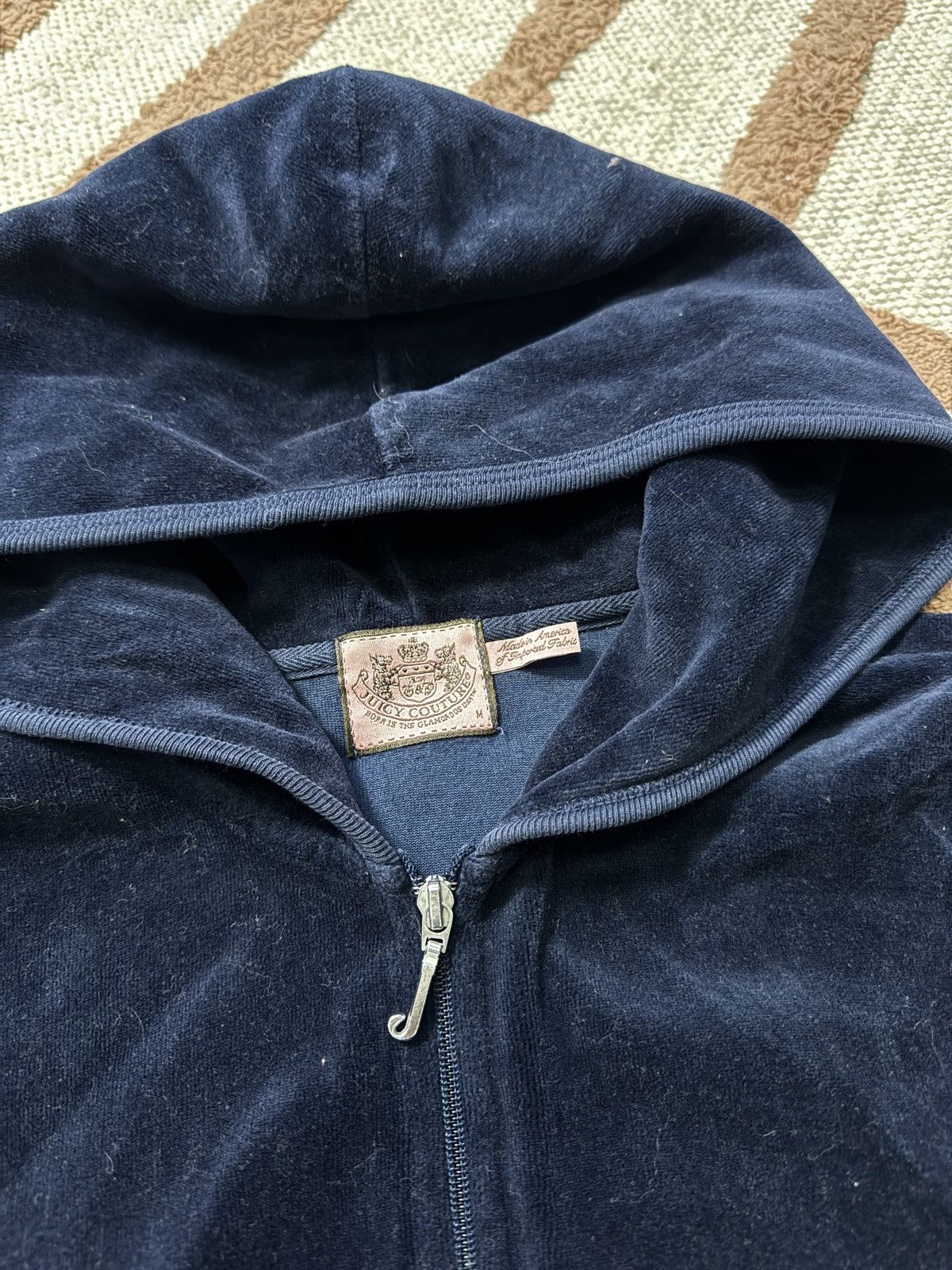 Juicy Couture VINTAGE JUICY COUTURE VELOUR ZIP UP HOODIE Size M / US 6-8 / IT 42-44 - 2 Thumbnail