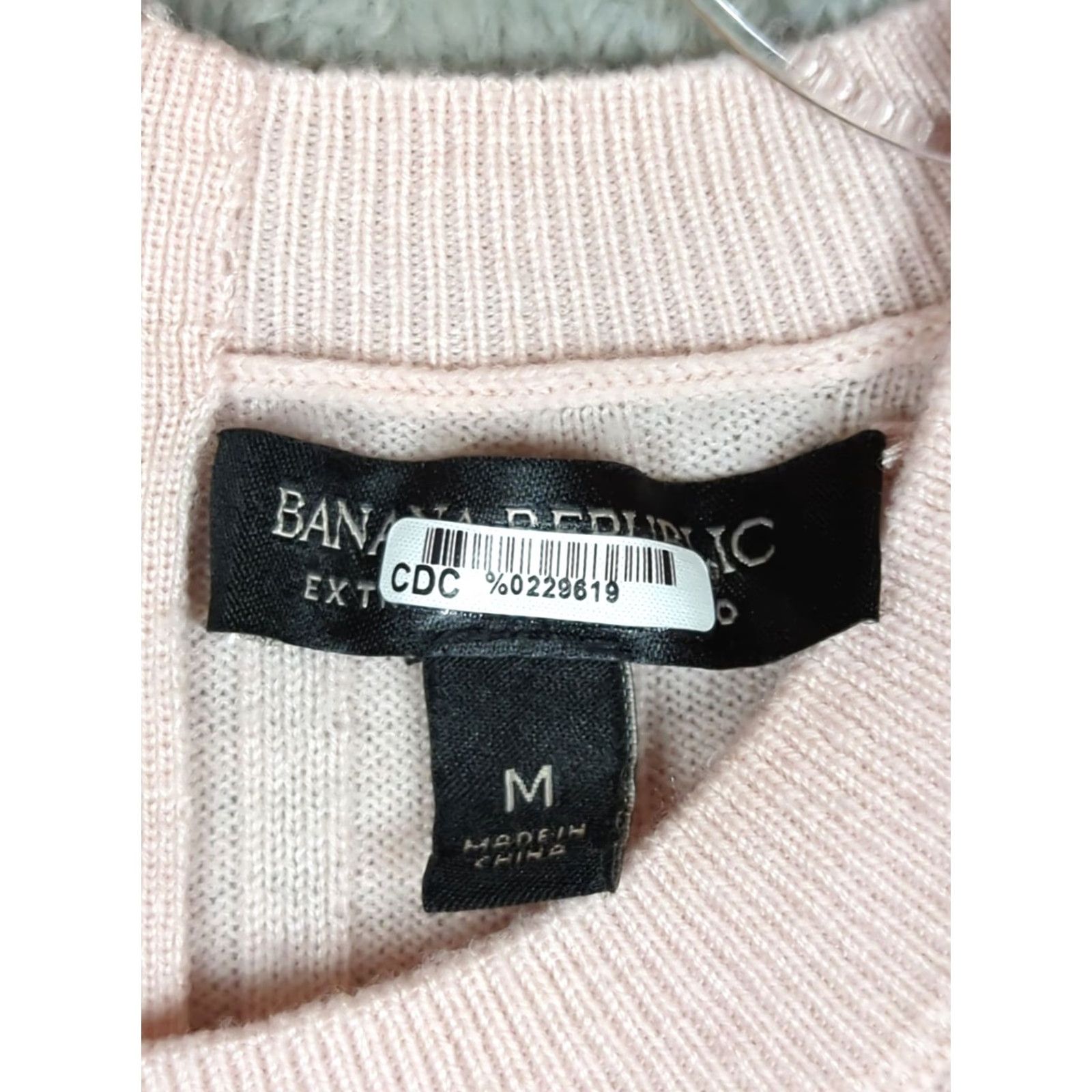 Banana Republic Banana Republic Sweater Pink M Regular Crew Neck Long Sleeve 1/2 Zip Back Zipper Merino Wool Women Pullover Classic Cap Size M / US 6-8 / IT 42-44 - 6 Thumbnail