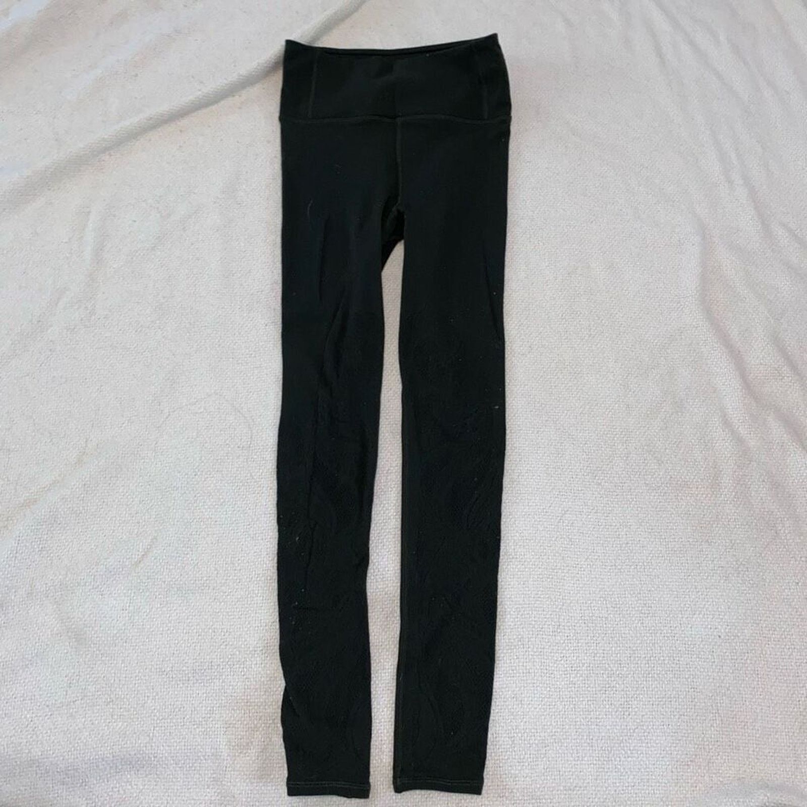 Lululemon Lululemon olive green laser cut floral leggings | Sz 4 Size 27" / US 4 / IT 40 - 3 Thumbnail