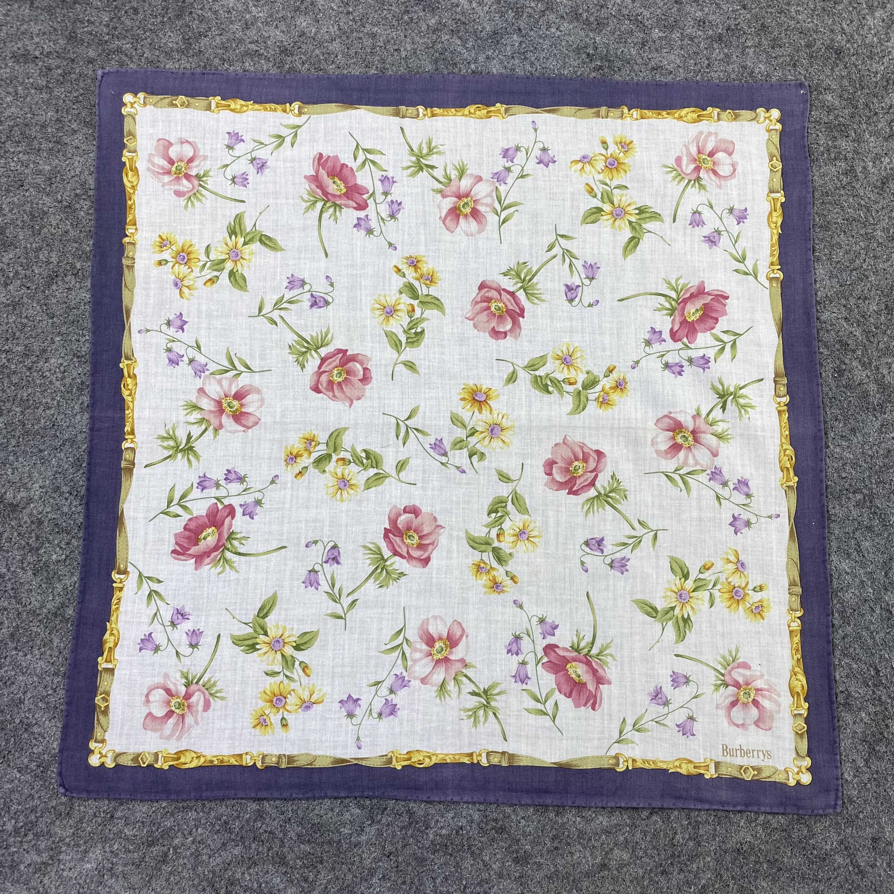 Burberry Vintage Burberrys Handkerchief / Bandana / Neckerchief-B2086 Size ONE SIZE - 3 Thumbnail