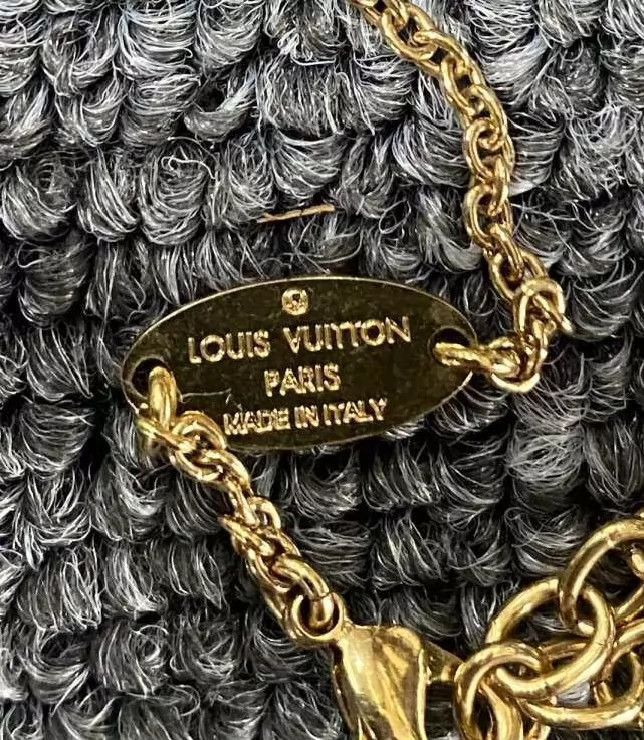 Louis Vuitton Louis Vuitton Gold Logo Necklace- Size ONE SIZE - 4 Thumbnail