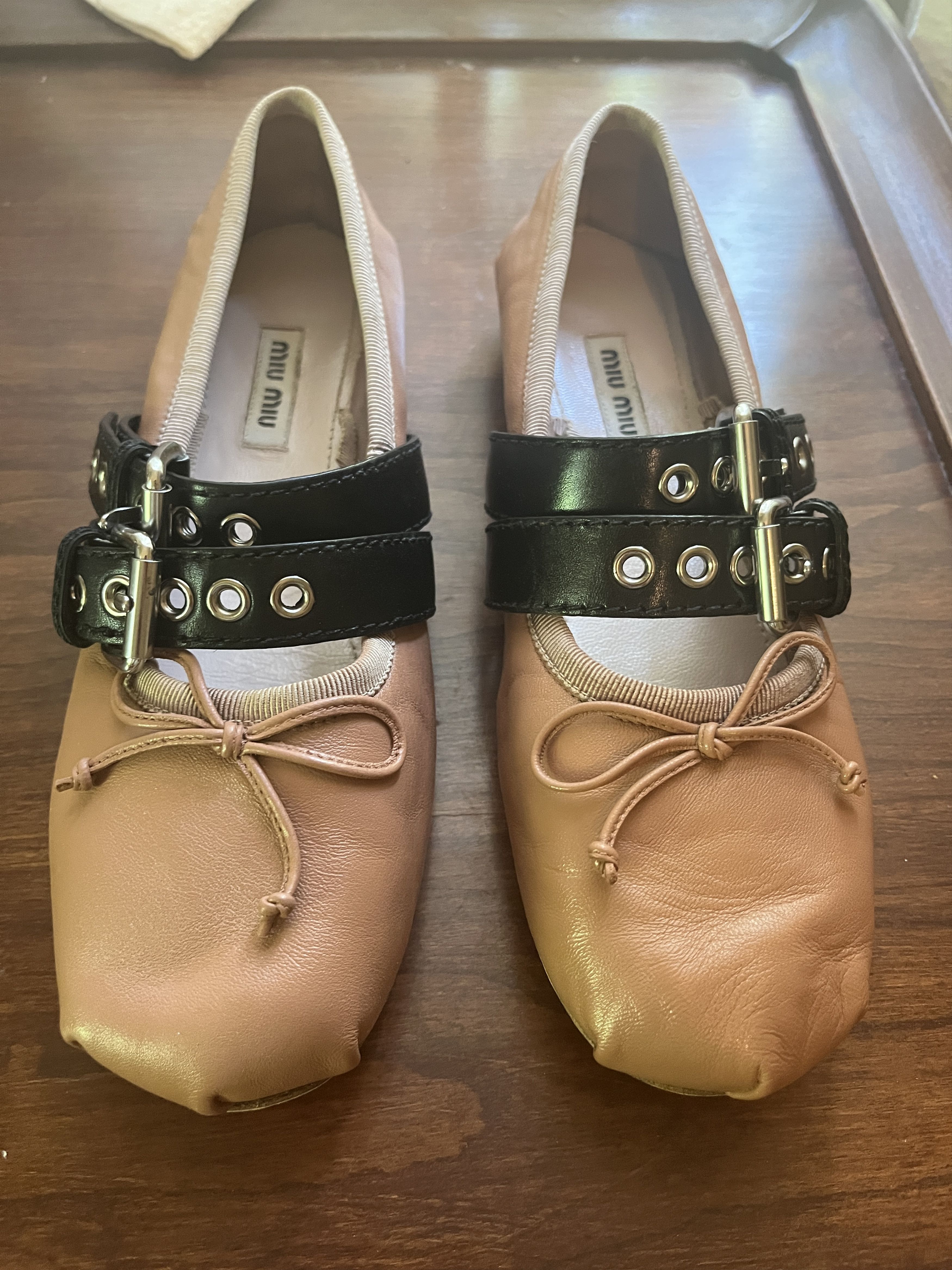 Miu Miu Miu Miu beige ballet flats size 37 excellent condition Size US 7 / IT 37 - 1 Thumbnail