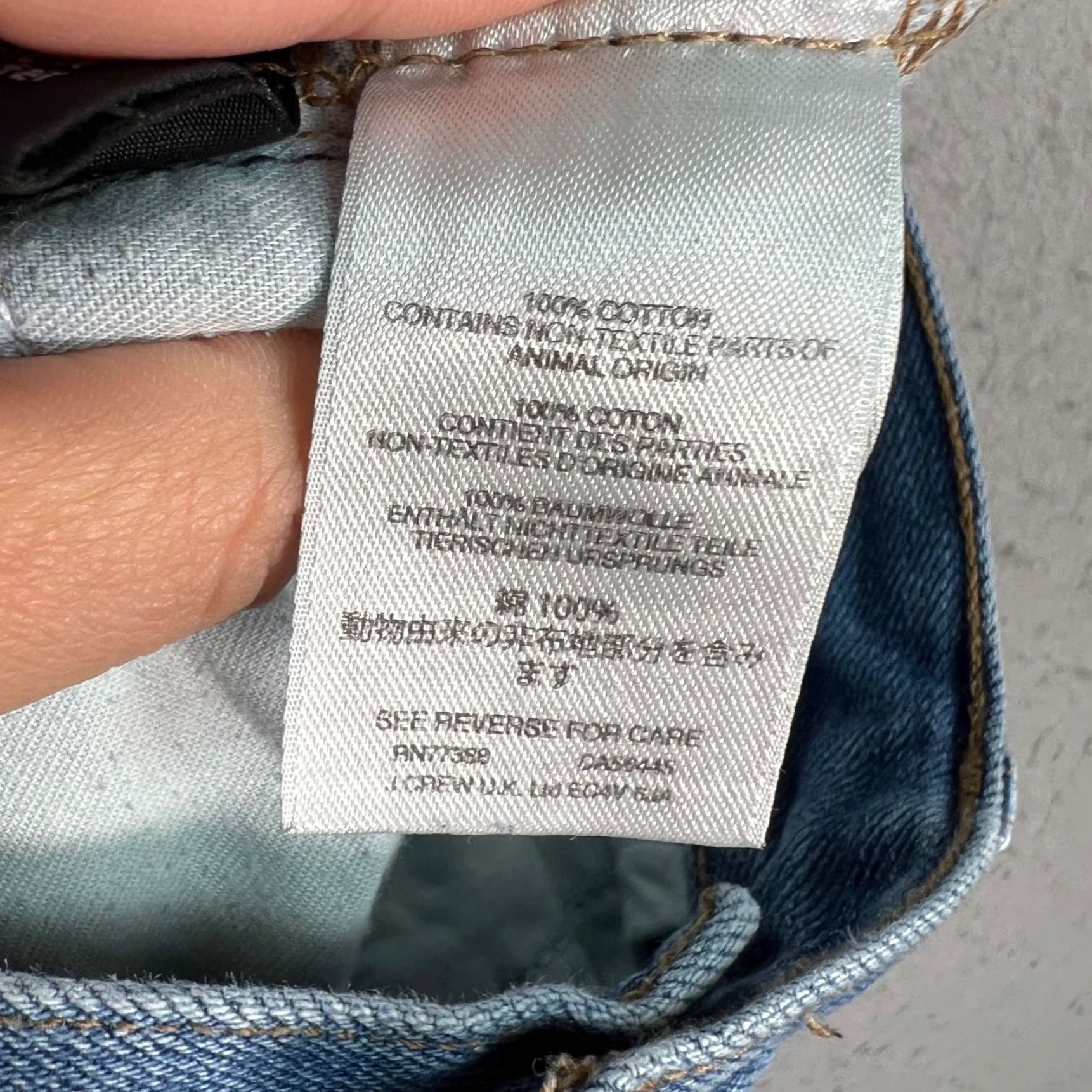Vintage Rivet & Thread Blue High-Waisted Distressed Raw Hem Jeans Womens Size 31 Size 34" / US 12 / IT 48 - 4 Thumbnail