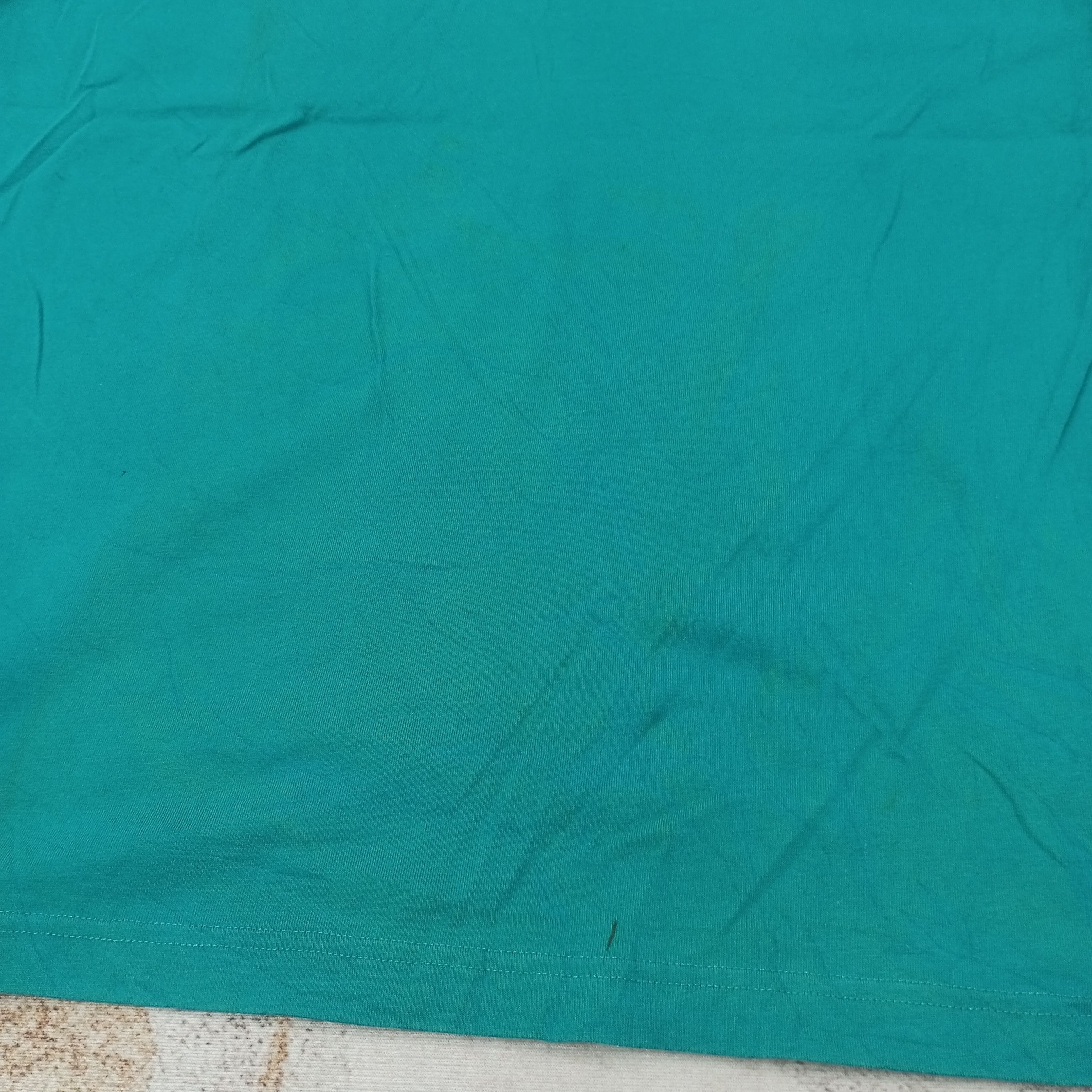 Yves Saint Laurent Yves Saint Laurent Italian Brand Tshirt C239N21 Size US L / EU 52-54 / 3 - 7 Thumbnail