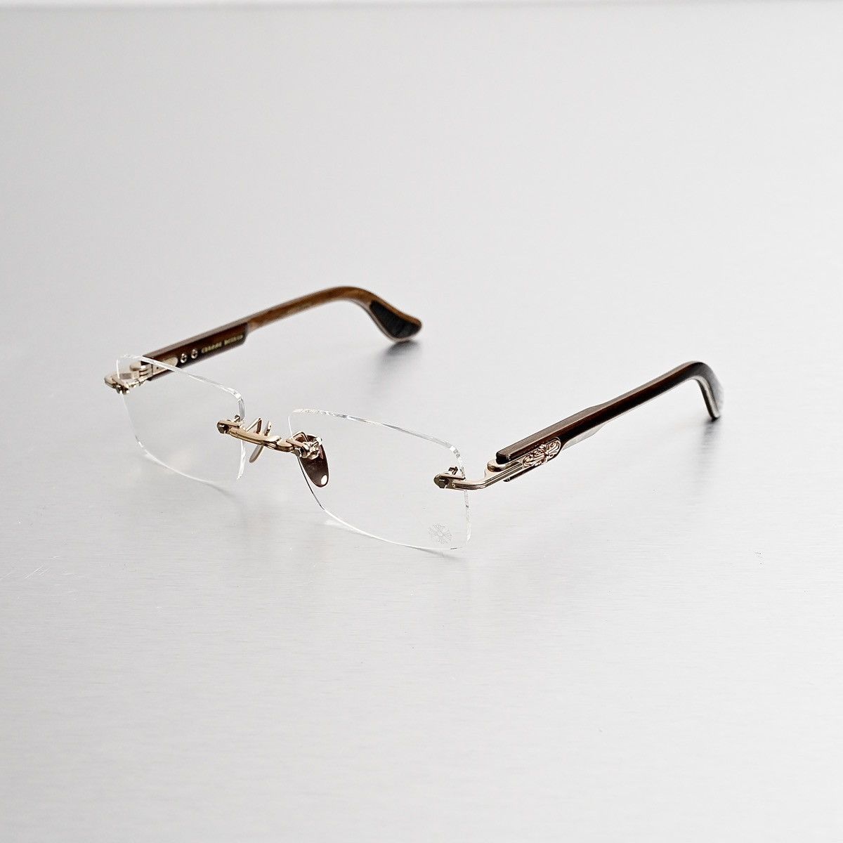Chrome of hearts glasses ? original no scratches Chrome Hearts Glasses: Ultimate Guide in the UK main image 2