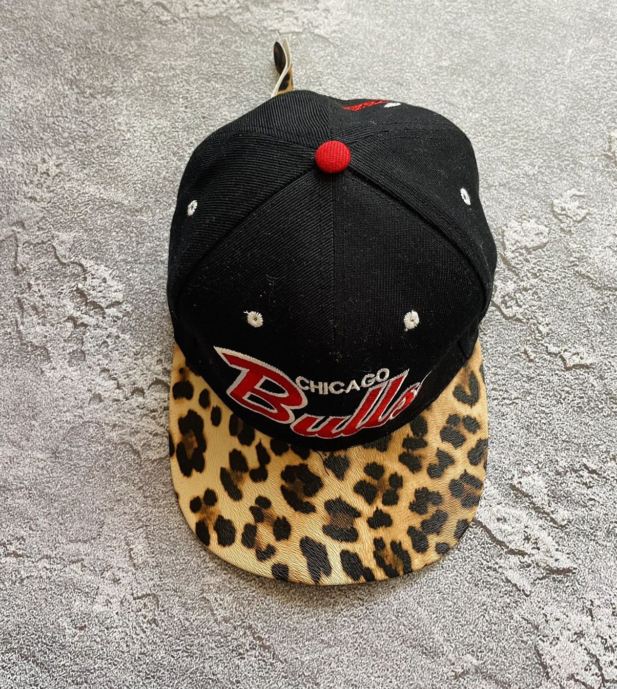 Mitchell & Ness Mitchell & Ness Chicago Bulls Leopard Wool Cap / SnapBack Size ONE SIZE - 7 Thumbnail