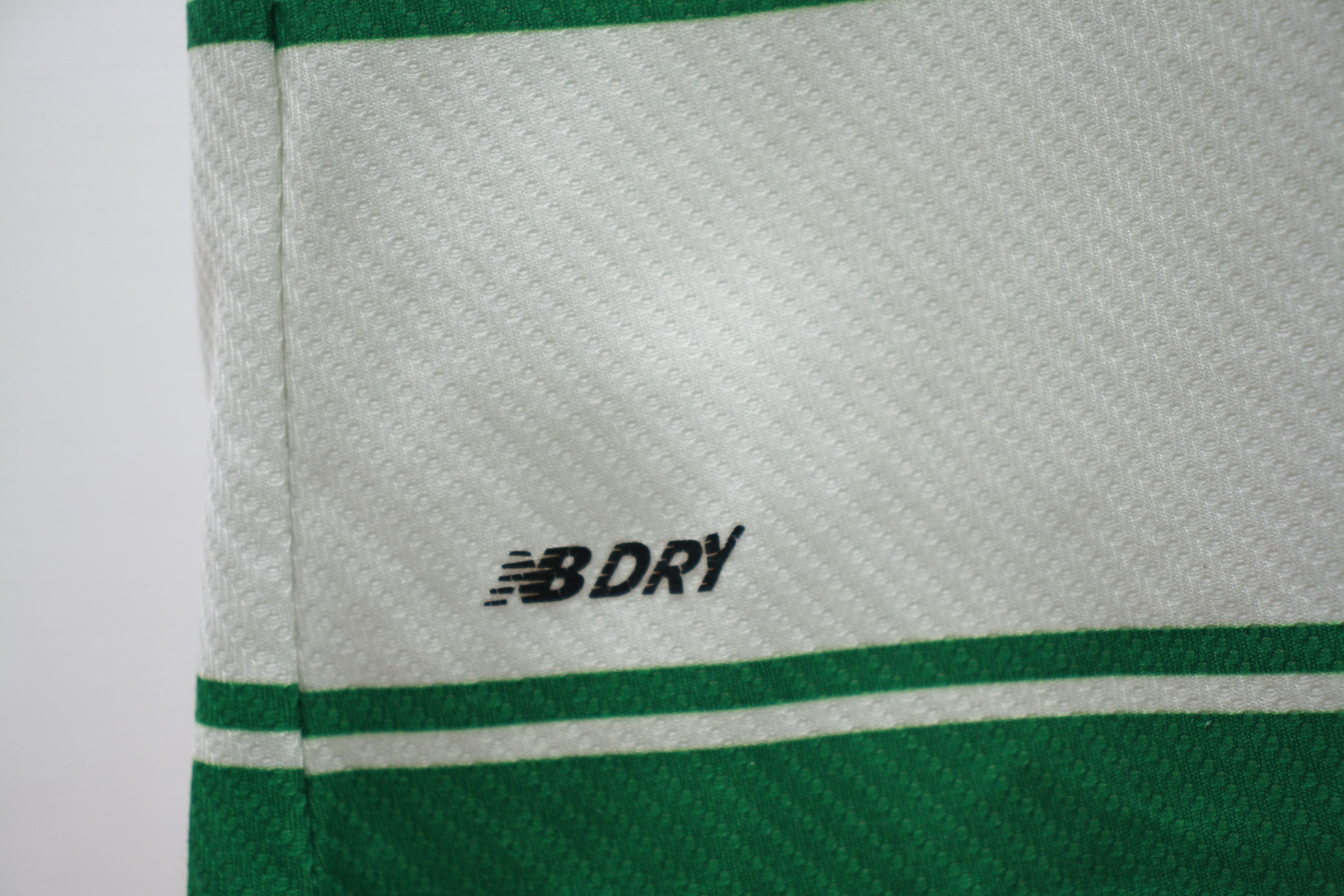 New Balance Football Shirt Celtic Glasgow Hoops New Balance Jersey Size US L / EU 52-54 / 3 - 8 Thumbnail