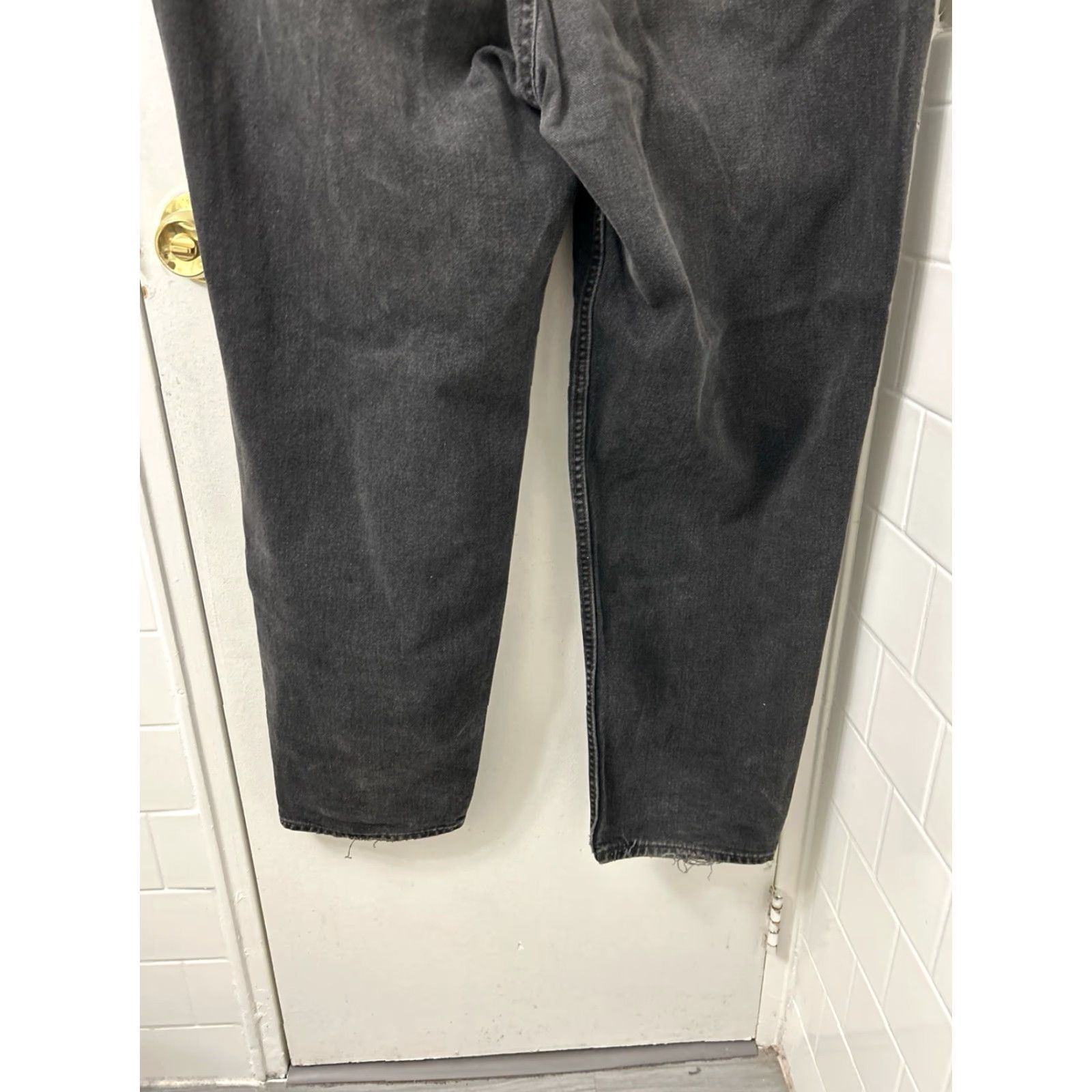 Levi's VINTAGE Levi's 560 Jeans Mens 42x31 Black Loose Fit Denim Tapered Leg 5-Pocket USA 90s Mens Size US 42 / EU 58 - 3 Thumbnail