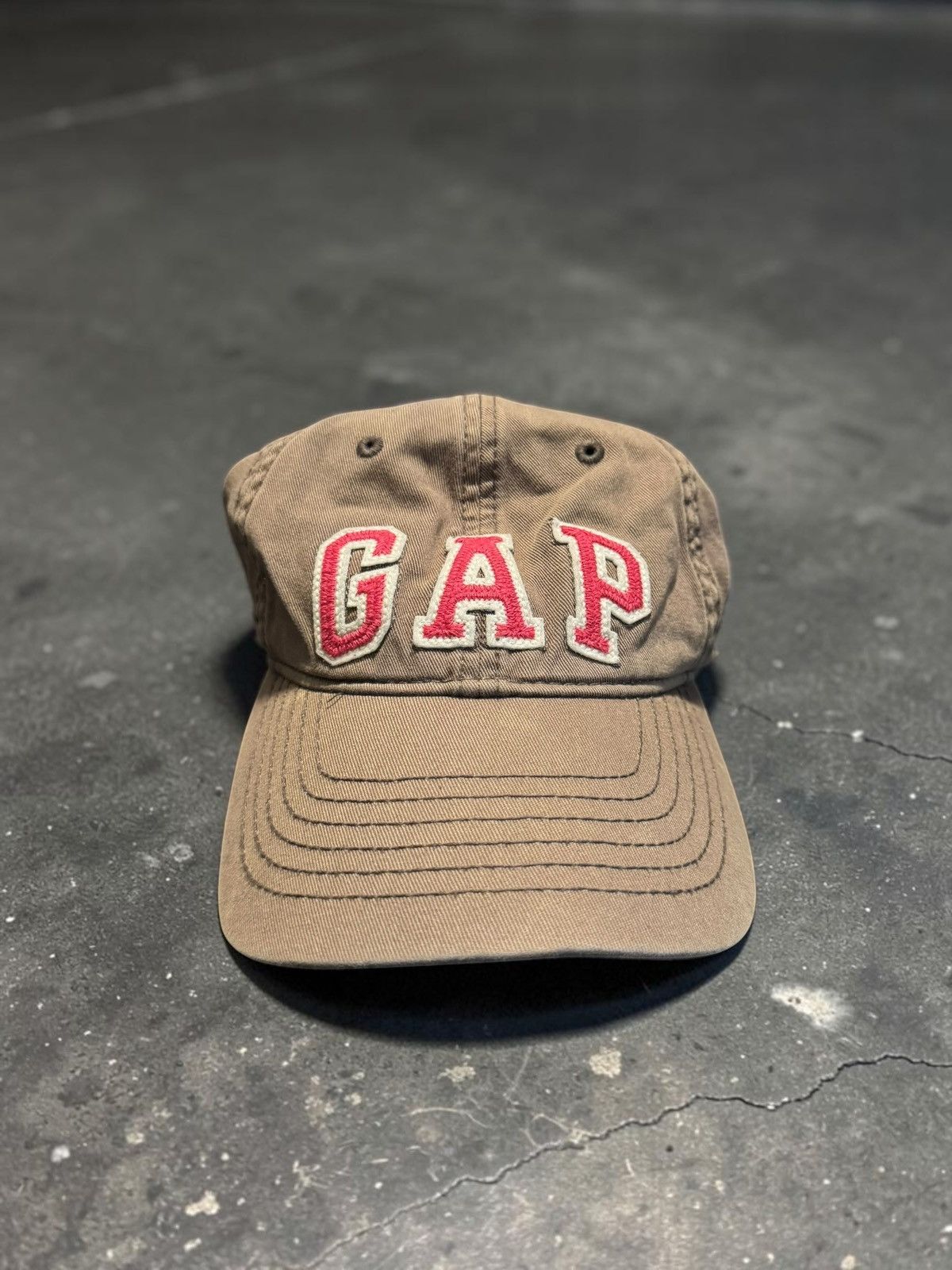 Gap Vintage Faded Gap Hat Size ONE SIZE - 1 Thumbnail