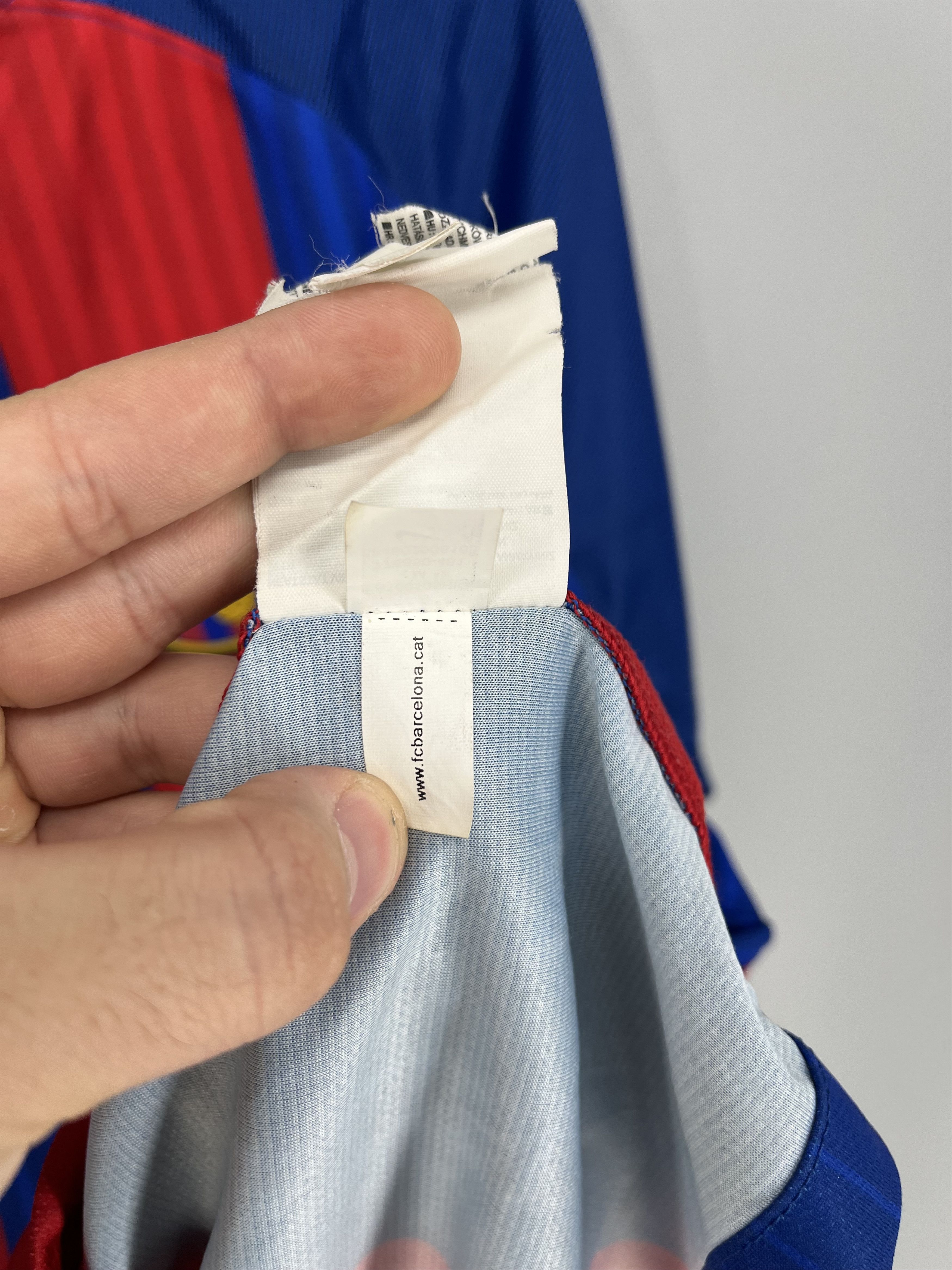 Vintage FC Barcelona Nike 2016 2017 Soccer Jersey Home Football Size US M / EU 48-50 / 2 - 14 Thumbnail