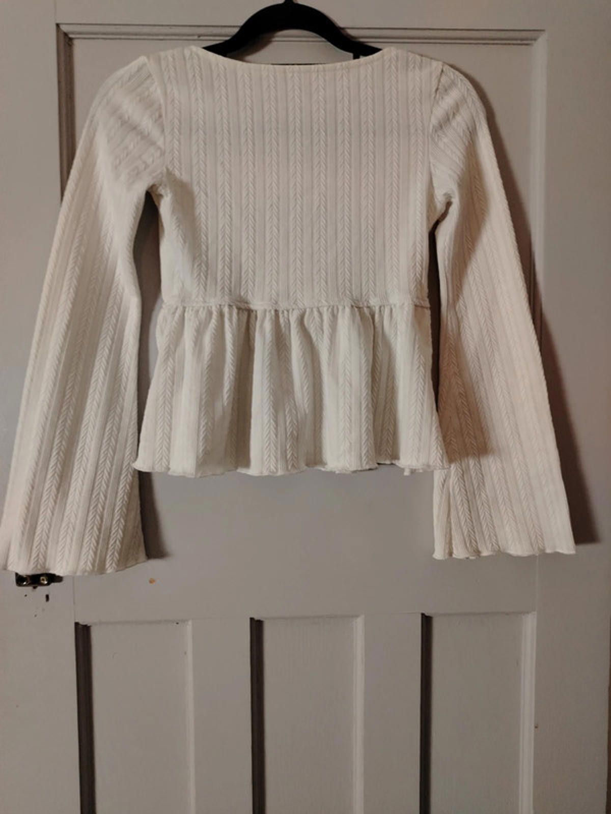 Daytona Dazy white bell sleeve blouse size uk6 Size XS / US 0-2 / IT 36-38 - 3 Thumbnail