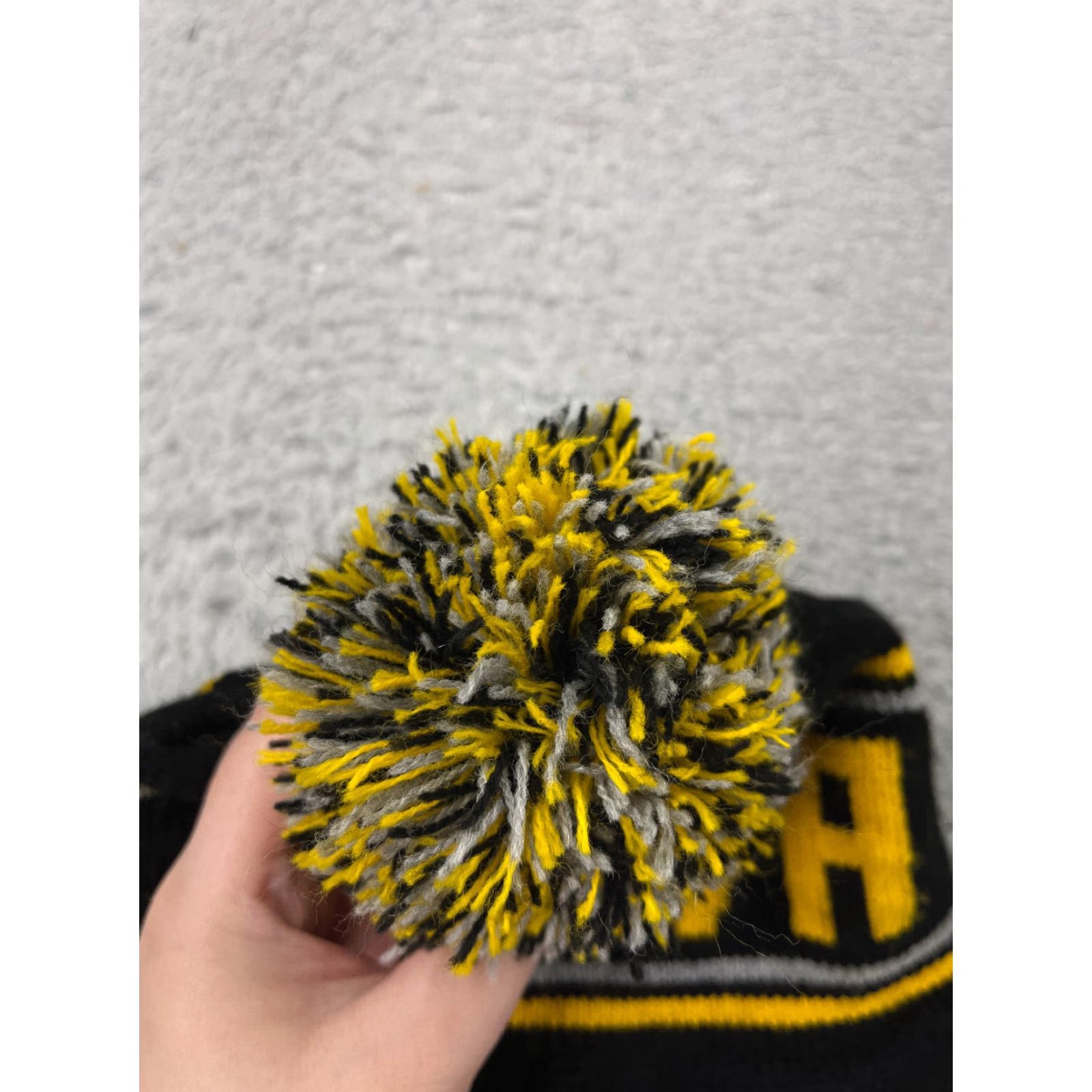 Vintage SOUTHERN UTAH WILDERNESS ALLIANCE Beanie Hat Adult One Size Black Knit Pom - Unisex Adults, Beanie, Casual, Travel Size ONE SIZE - 3 Thumbnail