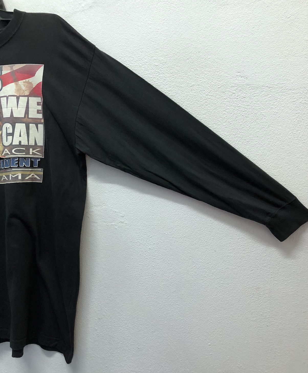 Vintage Vintage President Barack Obama Yes We Made History Shirt Size US L / EU 52-54 / 3 - 5 Thumbnail