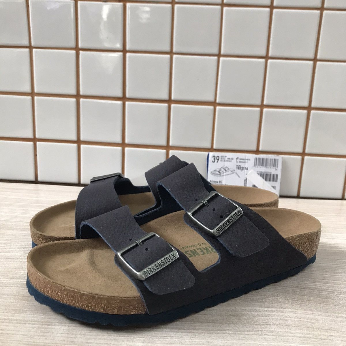 Birkenstock × Genuine Leather Birkenstock Birkenstock Arizona Suede 1023116 Men’s Slides Size US 6 / EU 39 - 20 Thumbnail