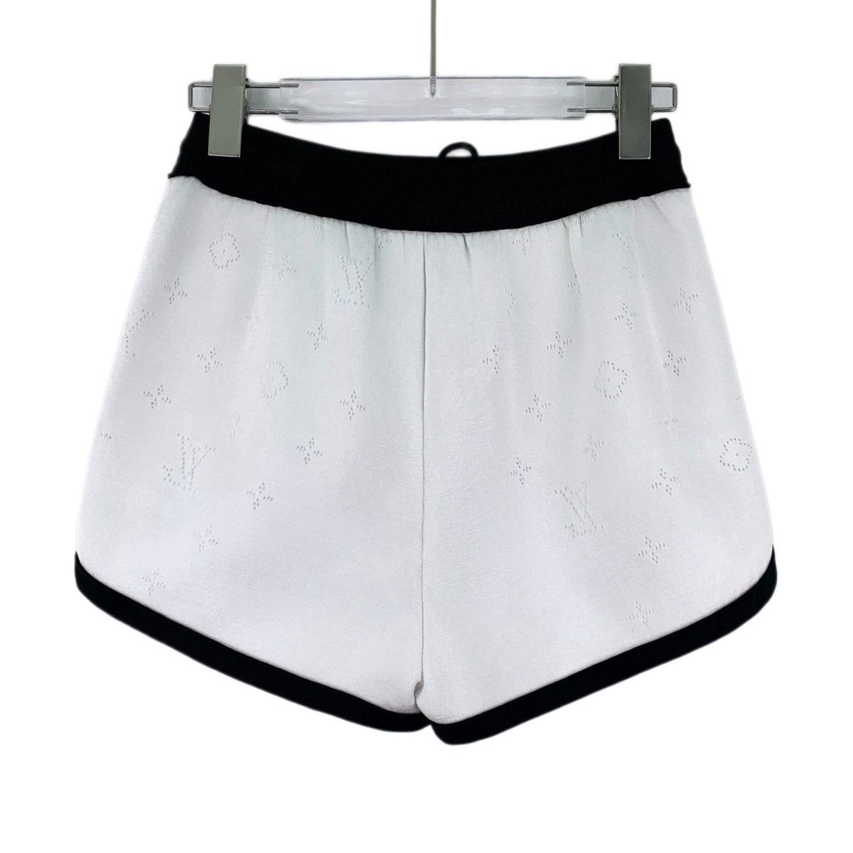 Louis Vuitton Louis Vuitton 22SS White Monogram Casual Shorts K26WX Size 26" / US 2 / IT 38 - 2 Thumbnail