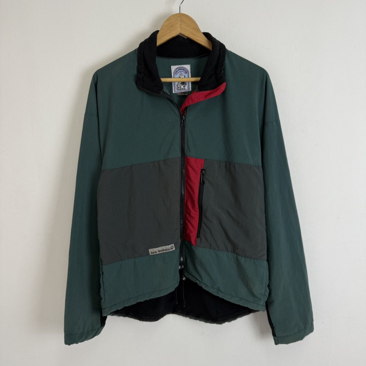 Jack Wolfskin Vintage Jack Wolfskin Light Jacket. Size US M / EU 48-50 / 2 - 1 Thumbnail