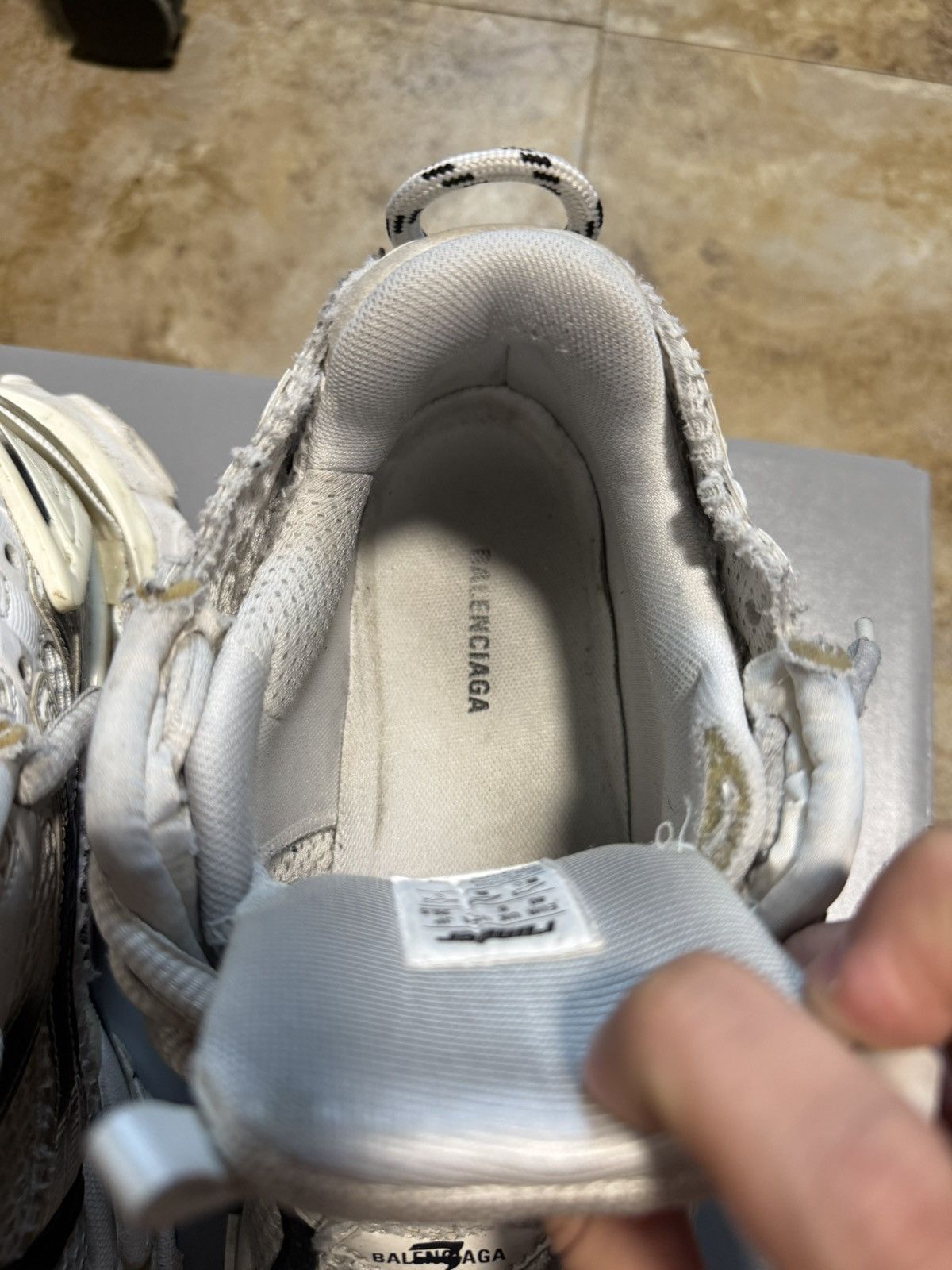 Balenciaga Balenciaga Runner V2 Gradient Size US 7 / EU 40 - 2 Thumbnail