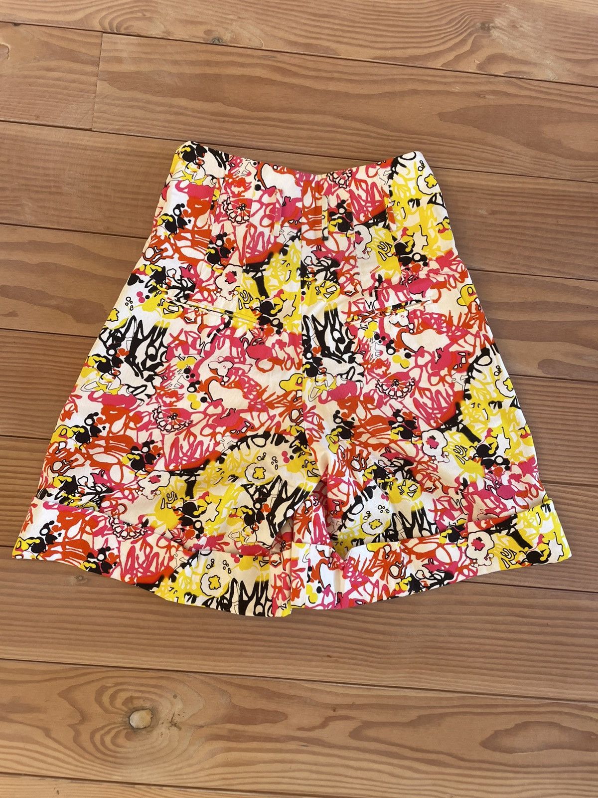 Jil Sander Colourful Grafitti like shorts Size US 30 / EU 46 - 2 Thumbnail
