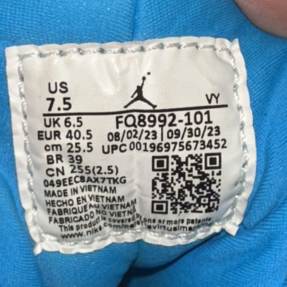 Jordan Brand Size 7.5 - Air Jordan 9 Retro 2024 Powder Blue - FQ8992-101 Size US 7.5 / EU 40-41 - 6 Thumbnail