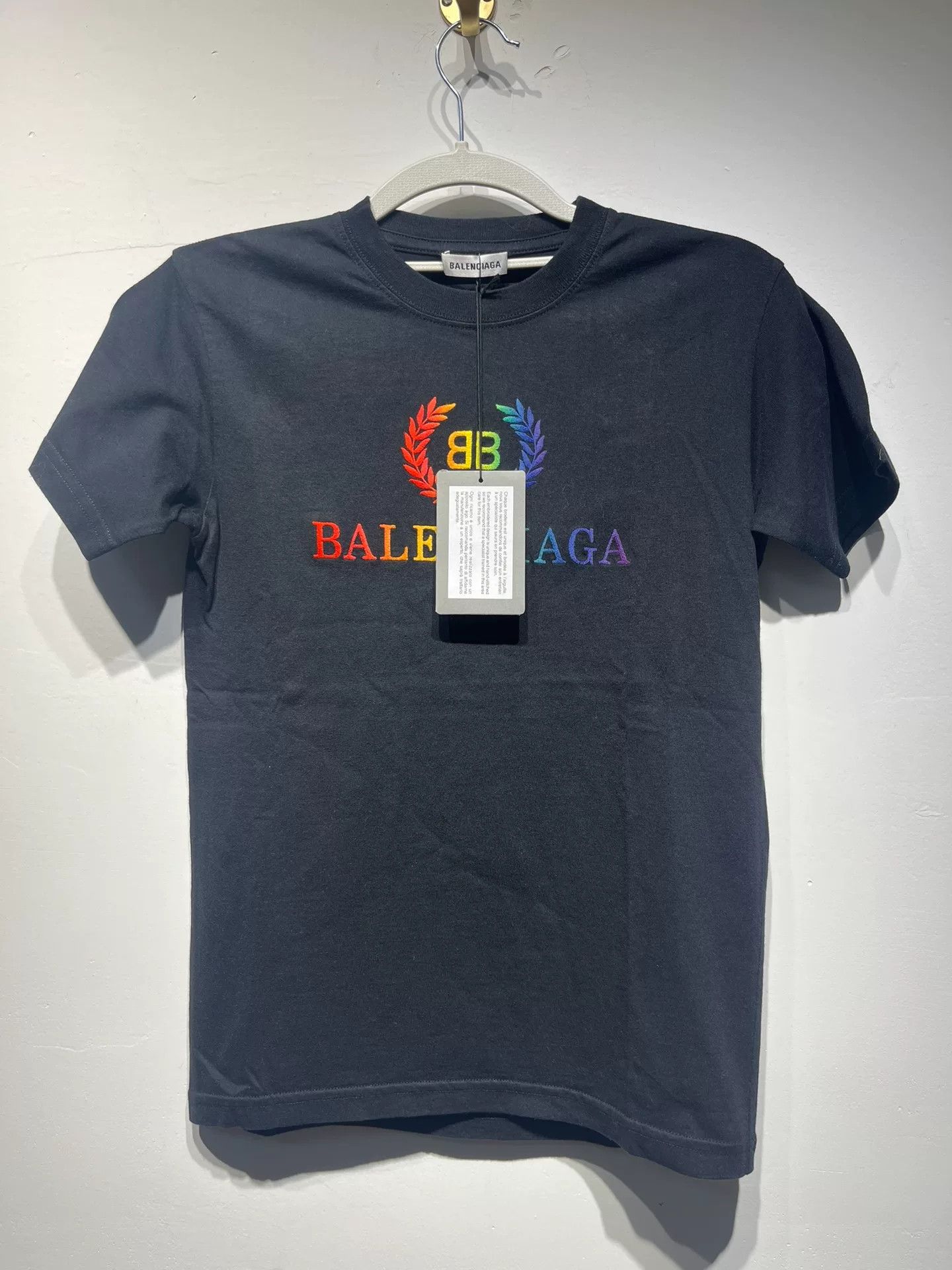 Balenciaga Balenciaga Retro Gradient Multi T-Shirt XS Women Size XS / US 0-2 / IT 36-38 - 1 Thumbnail