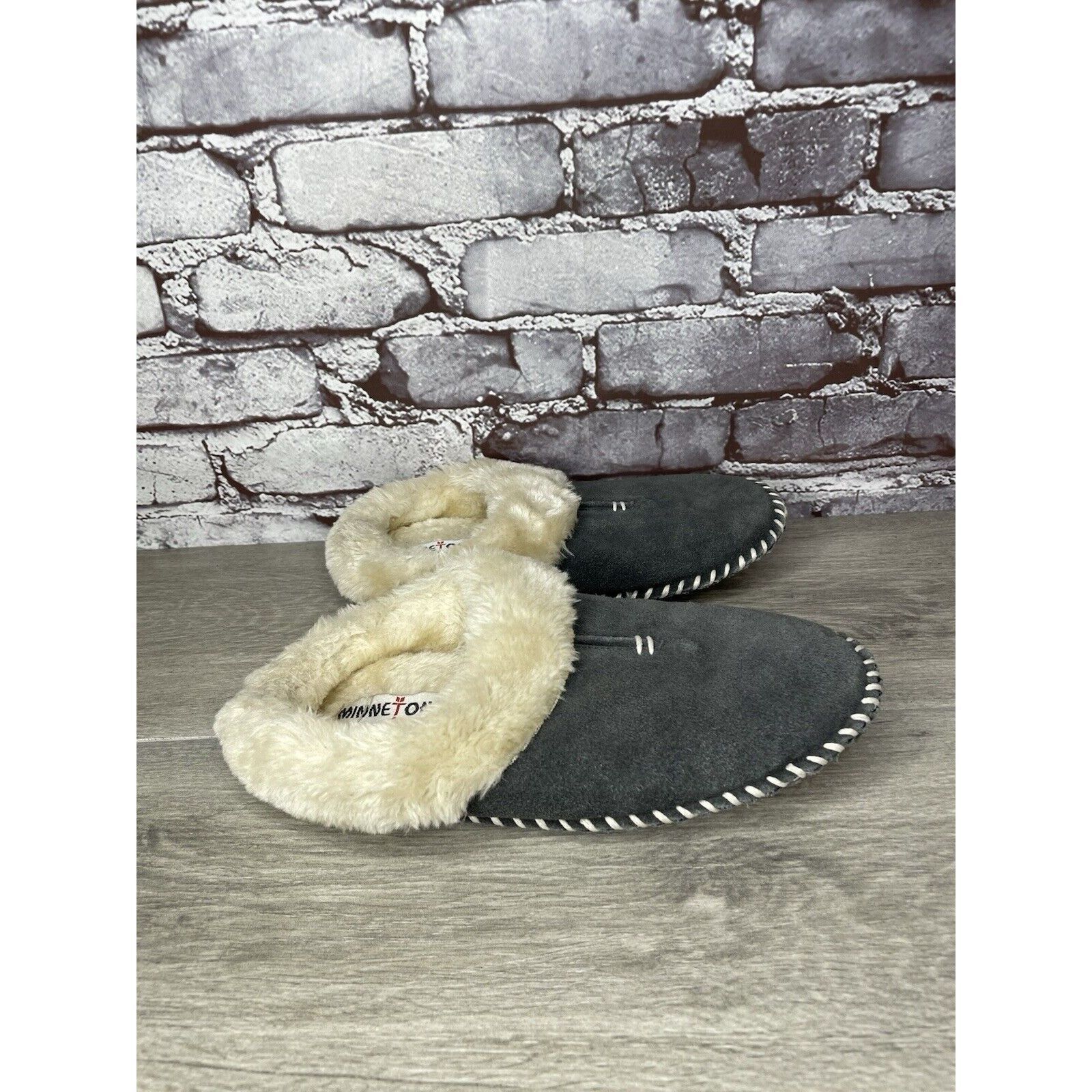 Minnetonka Minnetonka 40914 Gray Suede Leather Fur Slip On Slippers Wom Size US 7 / IT 37 - 16 Thumbnail