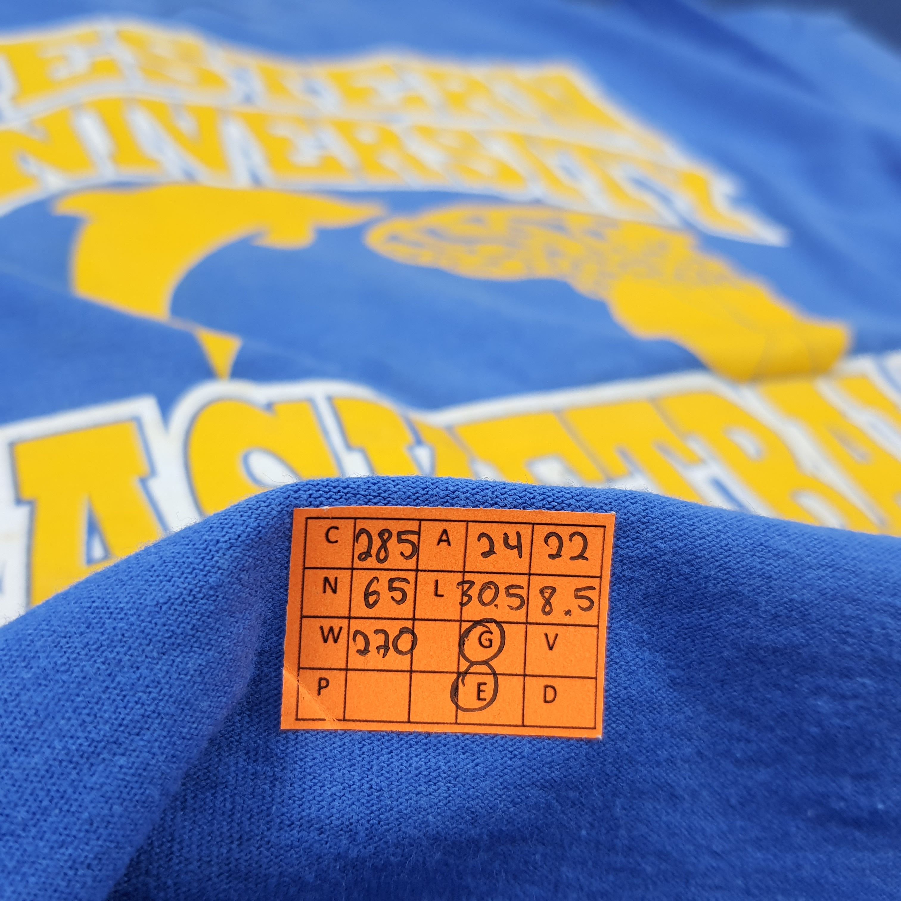 Fruit Of The Loom Vintage Western University Basketball Single Stitch C285N65 Size US XL / EU 56 / 4 - 9 Thumbnail