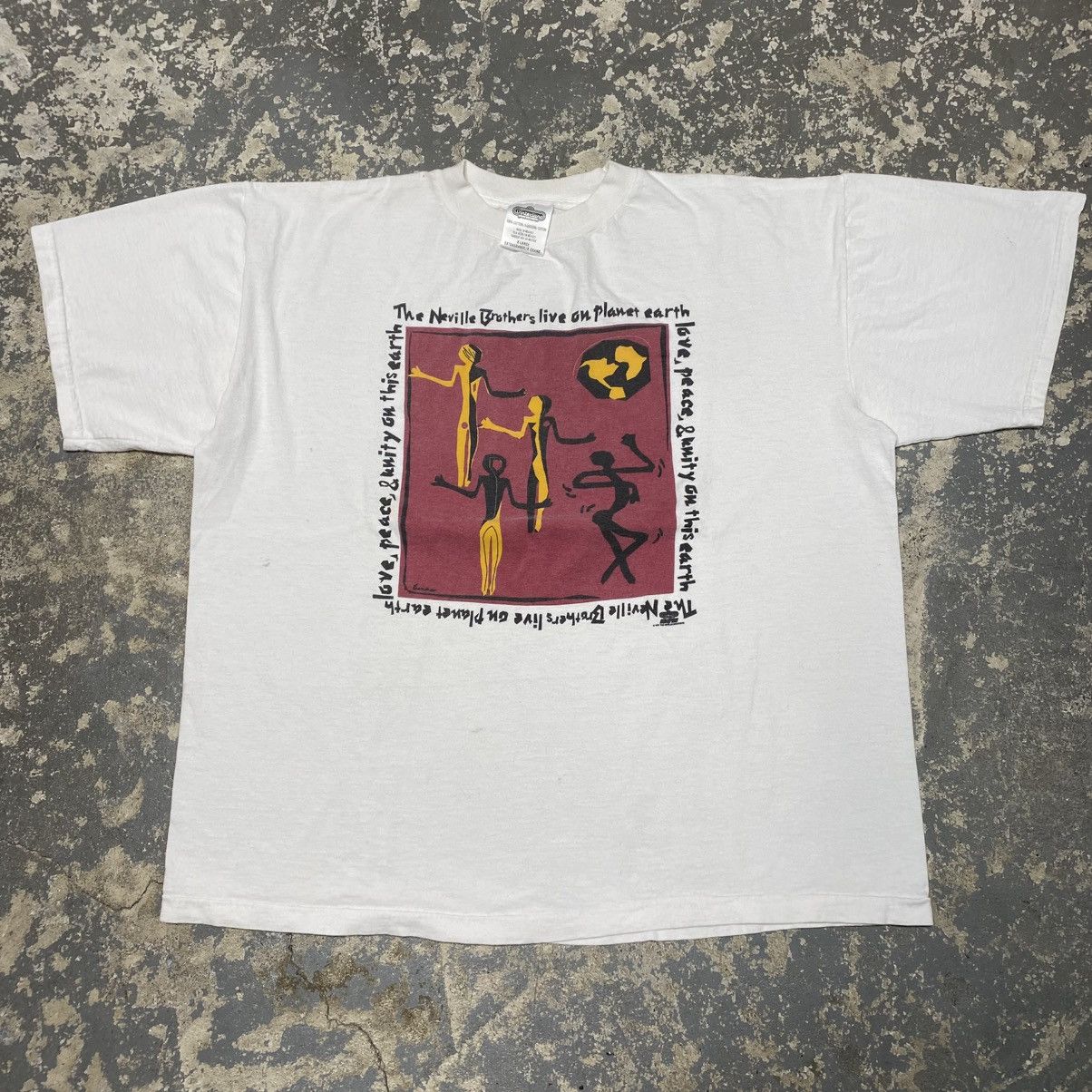 Band Tees × Vintage Vintage The Neville Brothers Live On Planet Earth Tshirt Size US XL / EU 56 / 4 - 1 Thumbnail