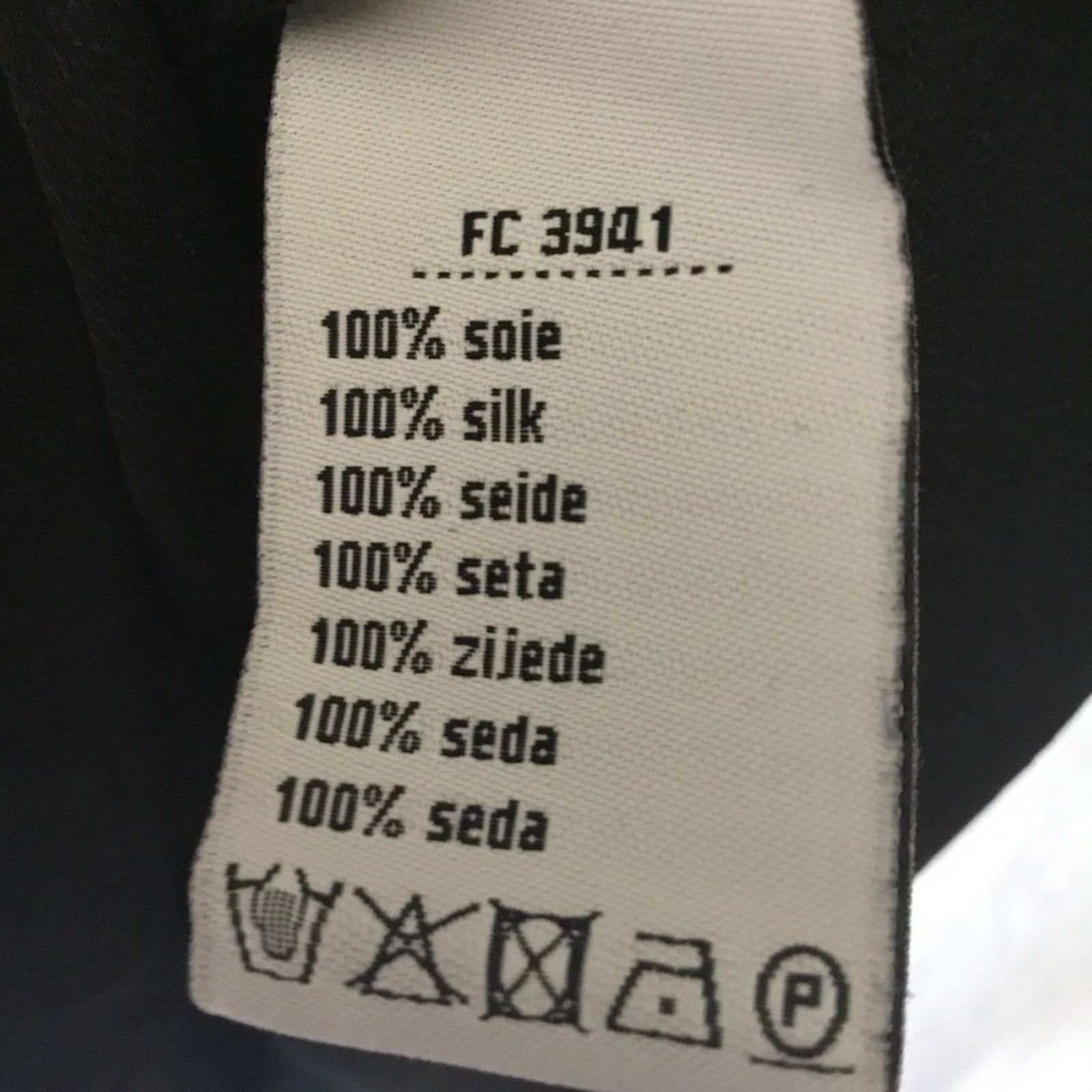 Lacoste Lacoste Black Long-Sleeve V-Neck Shirt Size M / US 6-8 / IT 42-44 - 8 Thumbnail
