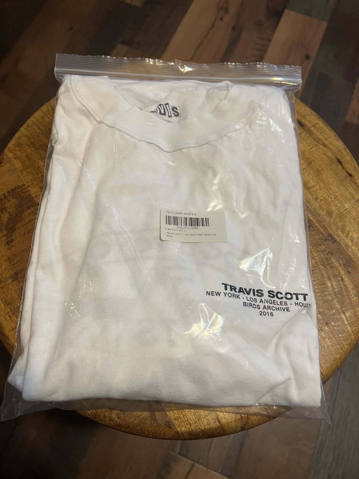 Travis Scott Travis Scott Birds Archive Hood Toyota Long Sleeve Size US S / EU 44-46 / 1 - 3 Thumbnail