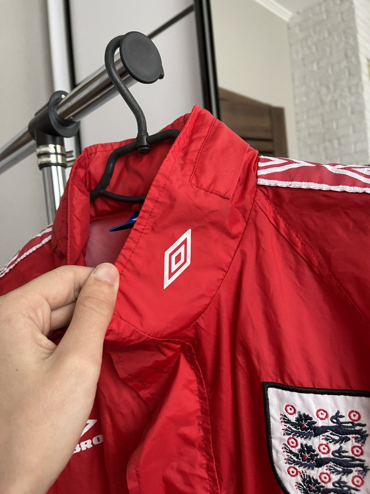 Umbro Umbro England Vintage Soccer Nylon Training Zip Jacket 90s Size US L / EU 52-54 / 3 - 8 Thumbnail