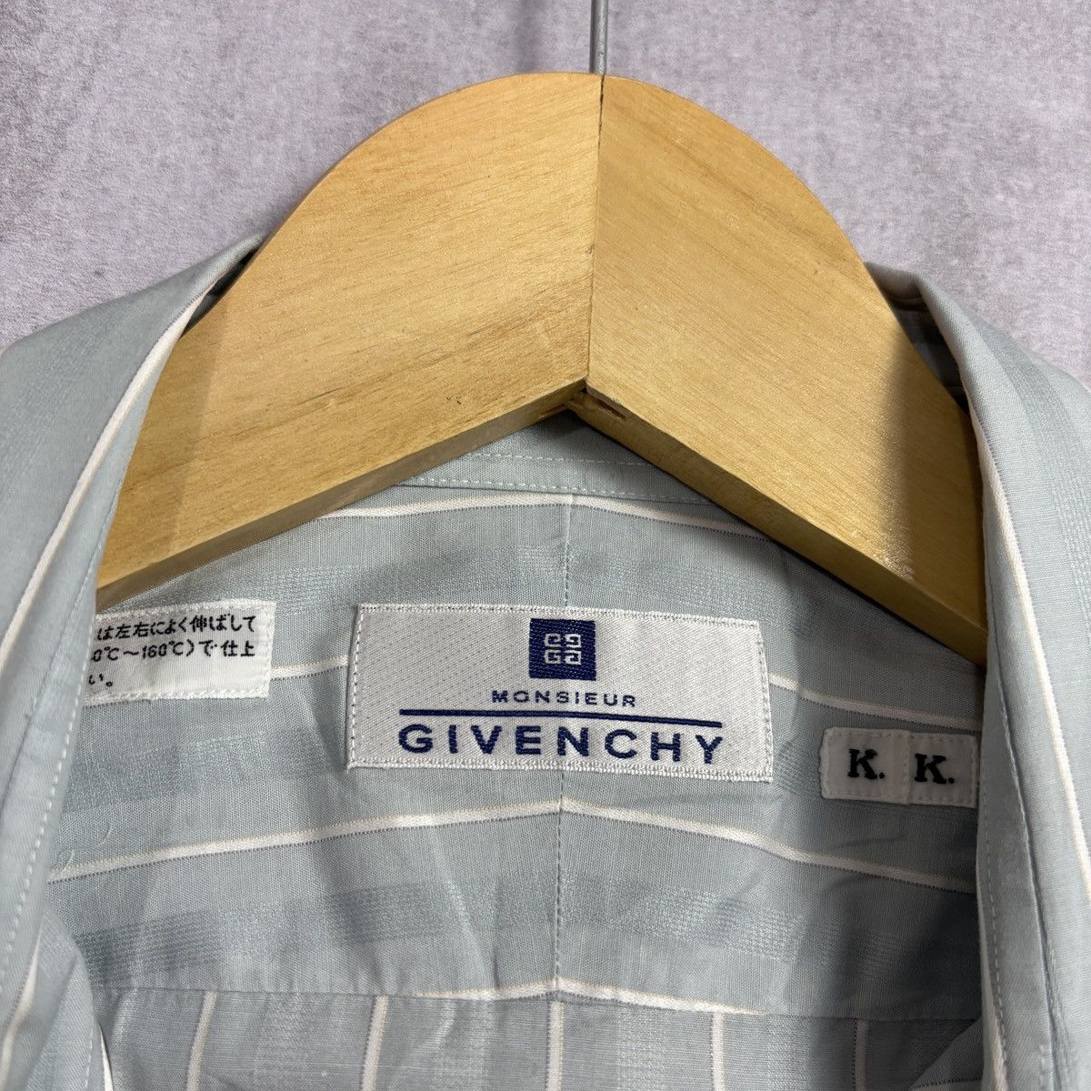 Givenchy Vintage Givenchy Shirt Size US XL / EU 56 / 4 - 6 Thumbnail