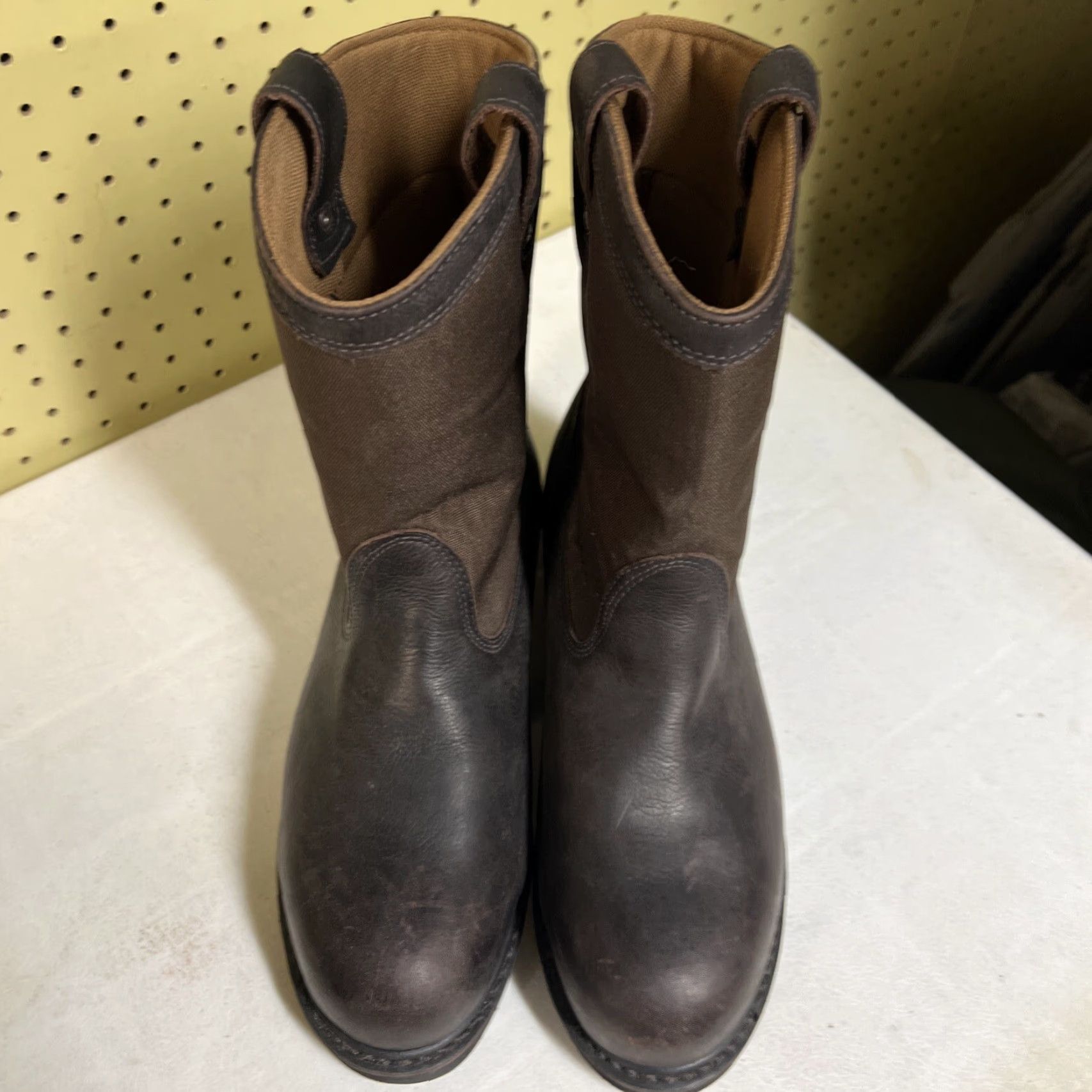 Vintage C.E. Schmidt Brown 10" Steel Toe Waterproof Work Boots - Mens Size 12 W Size US 12 / EU 45 - 2 Thumbnail