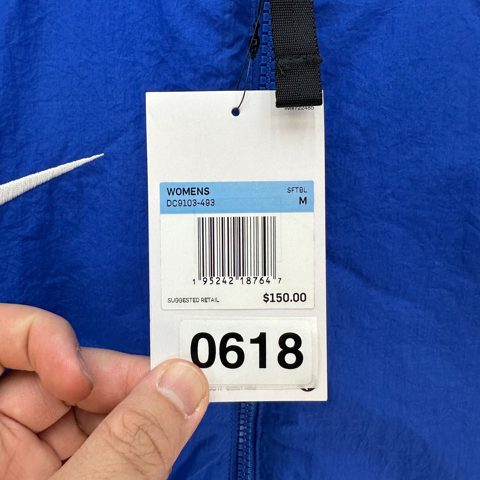Nike NIKE Women’s M Dugout Winter Jacket ROYAL BLUE DC9103-493 Size M / US 6-8 / IT 42-44 - 4 Thumbnail