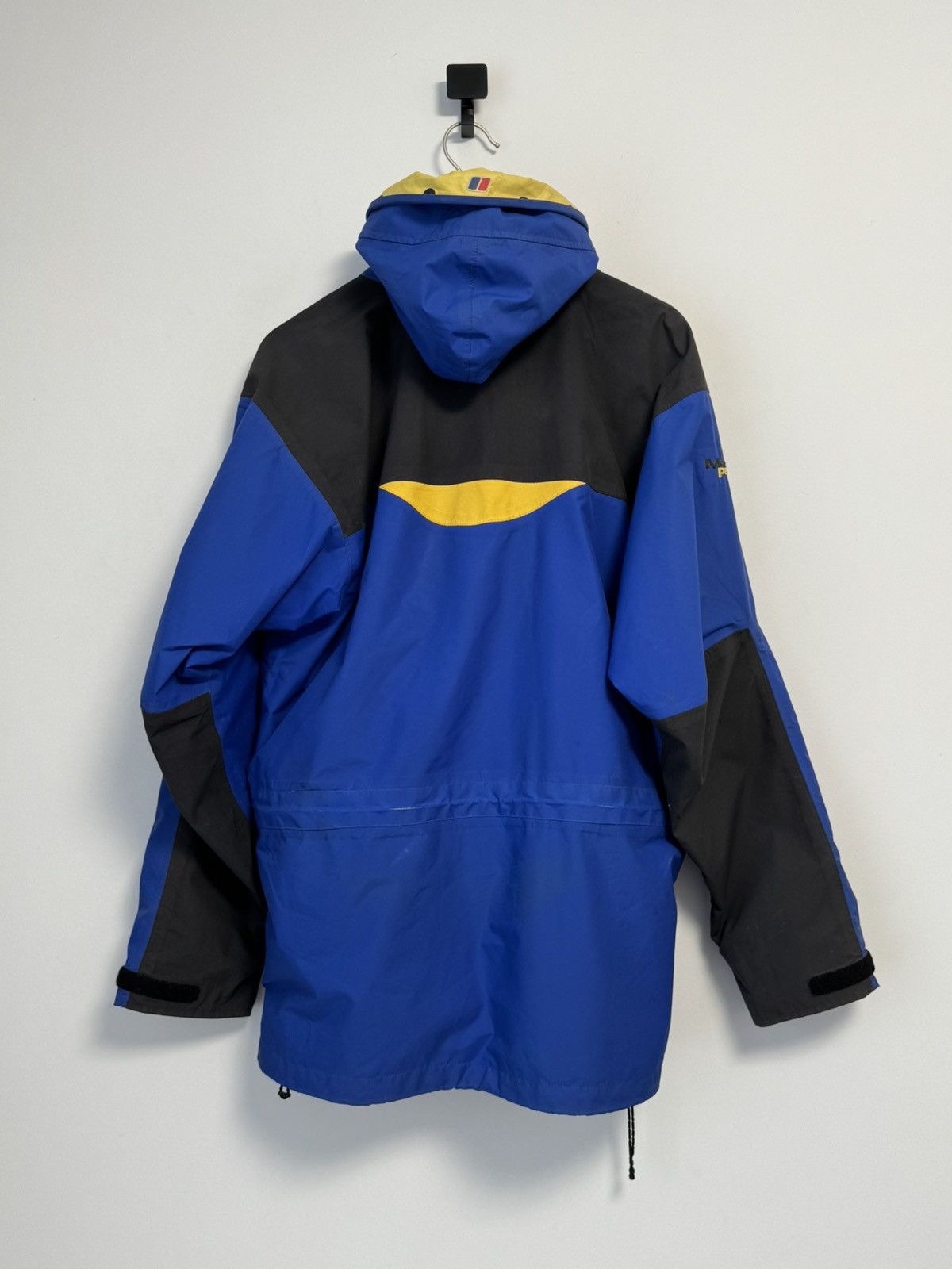 Berghaus Vintage 90’S Berghaus Mera Peak Gore-tex Jacket Men’s Medium Size US M / EU 48-50 / 2 - 21 Thumbnail