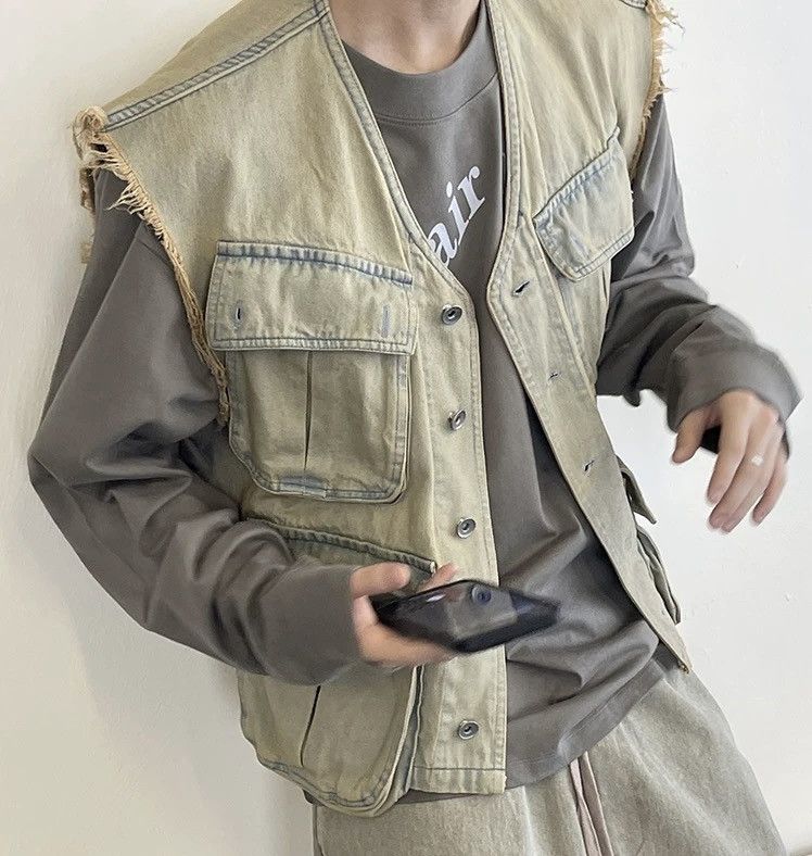 Japanese Brand × Vintage Outdoor retro faded multi pocket distressed vest jacket Size US L / EU 52-54 / 3 - 2 Thumbnail
