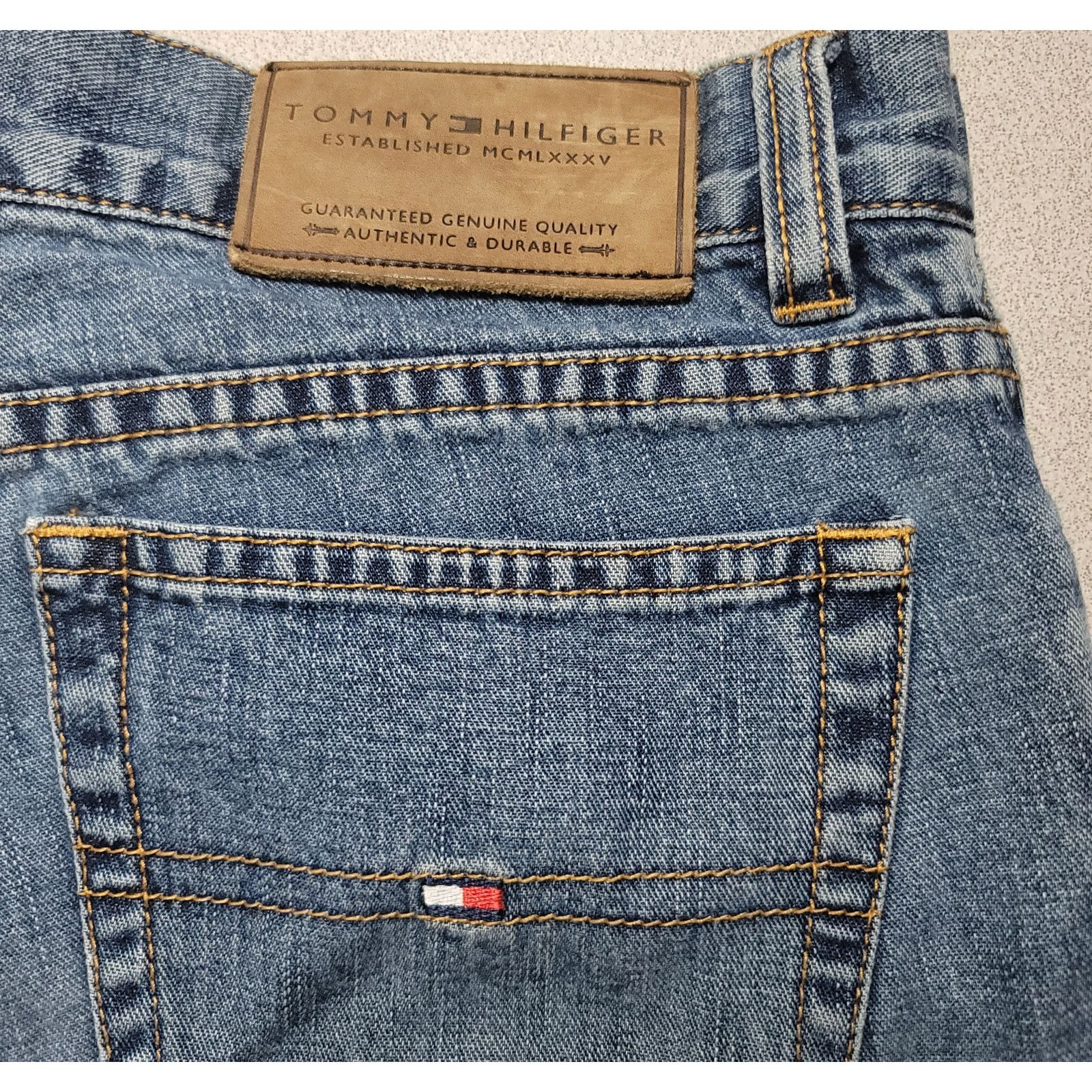 Tommy Hilfiger Tommy Hilfiger Blue Cropped Low Rise Jeans 6 Straight Leg Size 28" / US 6 / IT 42 - 7 Thumbnail