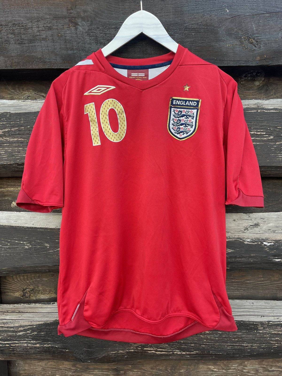 Umbro × Vintage Y2K Umbro #10 Owen England vintage soccer jersey Size US L / EU 52-54 / 3 - 2 Thumbnail