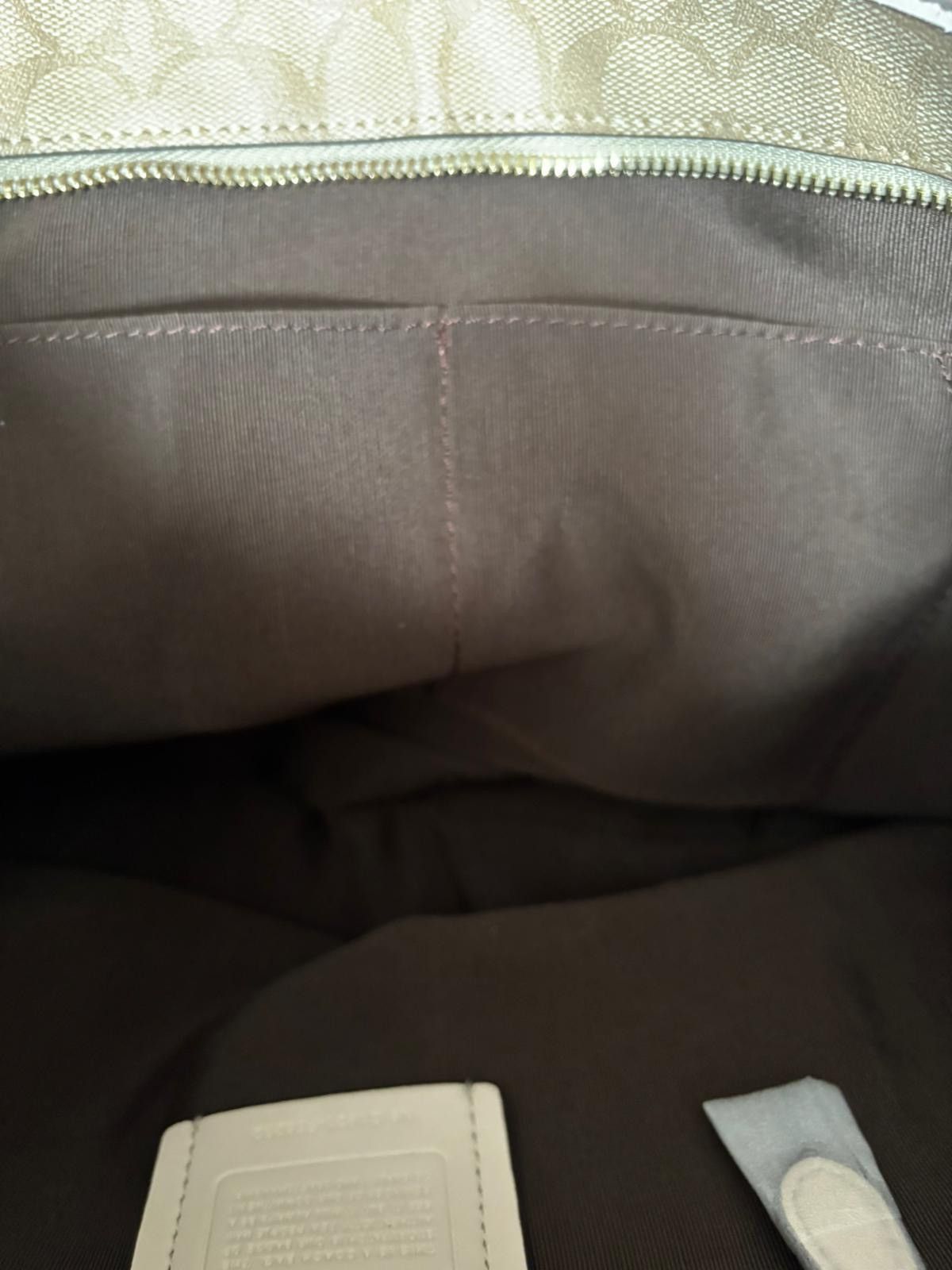 Coach Coach City Tote Bag - Signature Canvas - New With Tags Size ONE SIZE - 11 Thumbnail