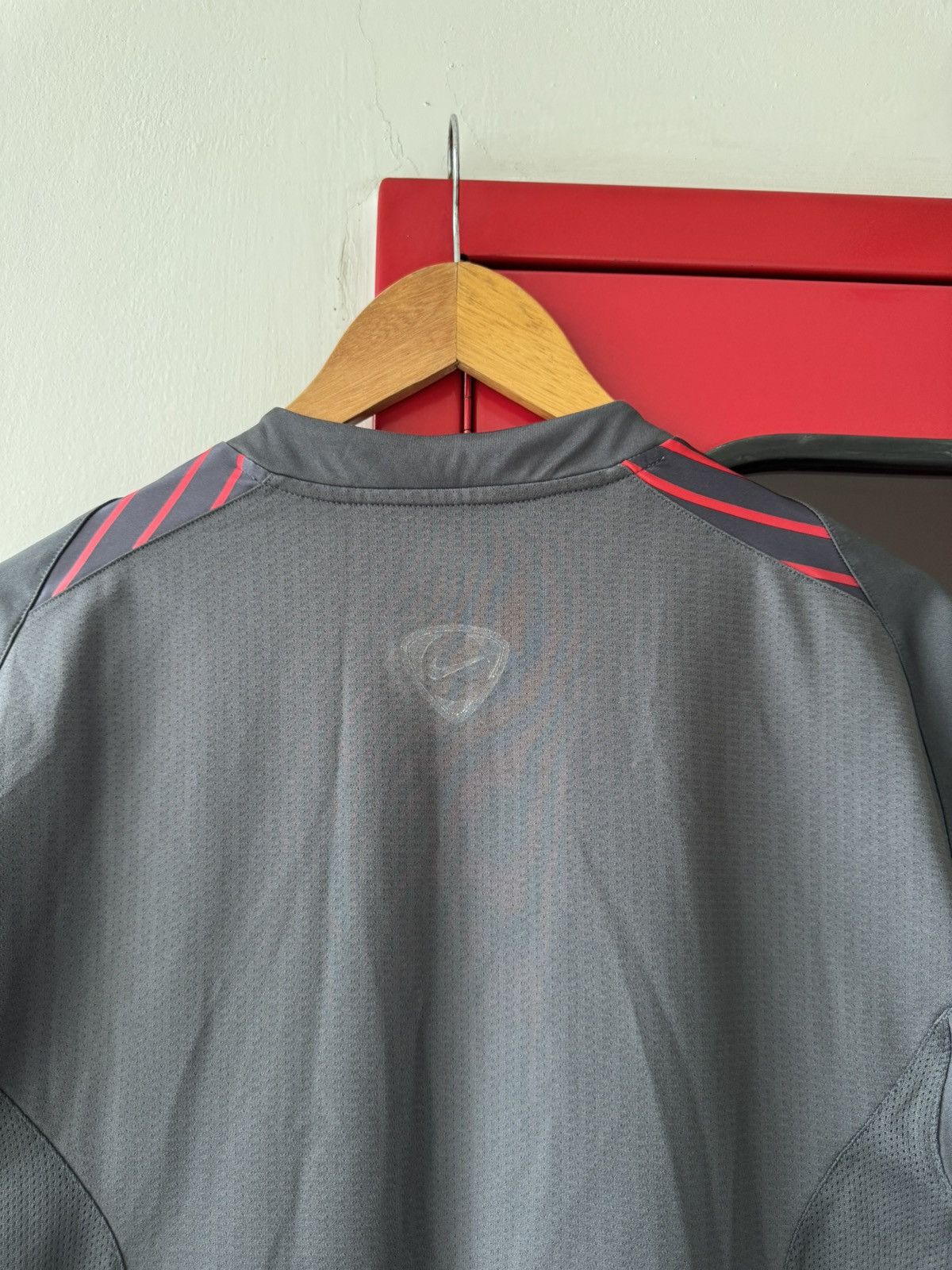 Nike Vintage Nike Total 90 00‘s Training Jersey Size US M / EU 48-50 / 2 - 3 Thumbnail