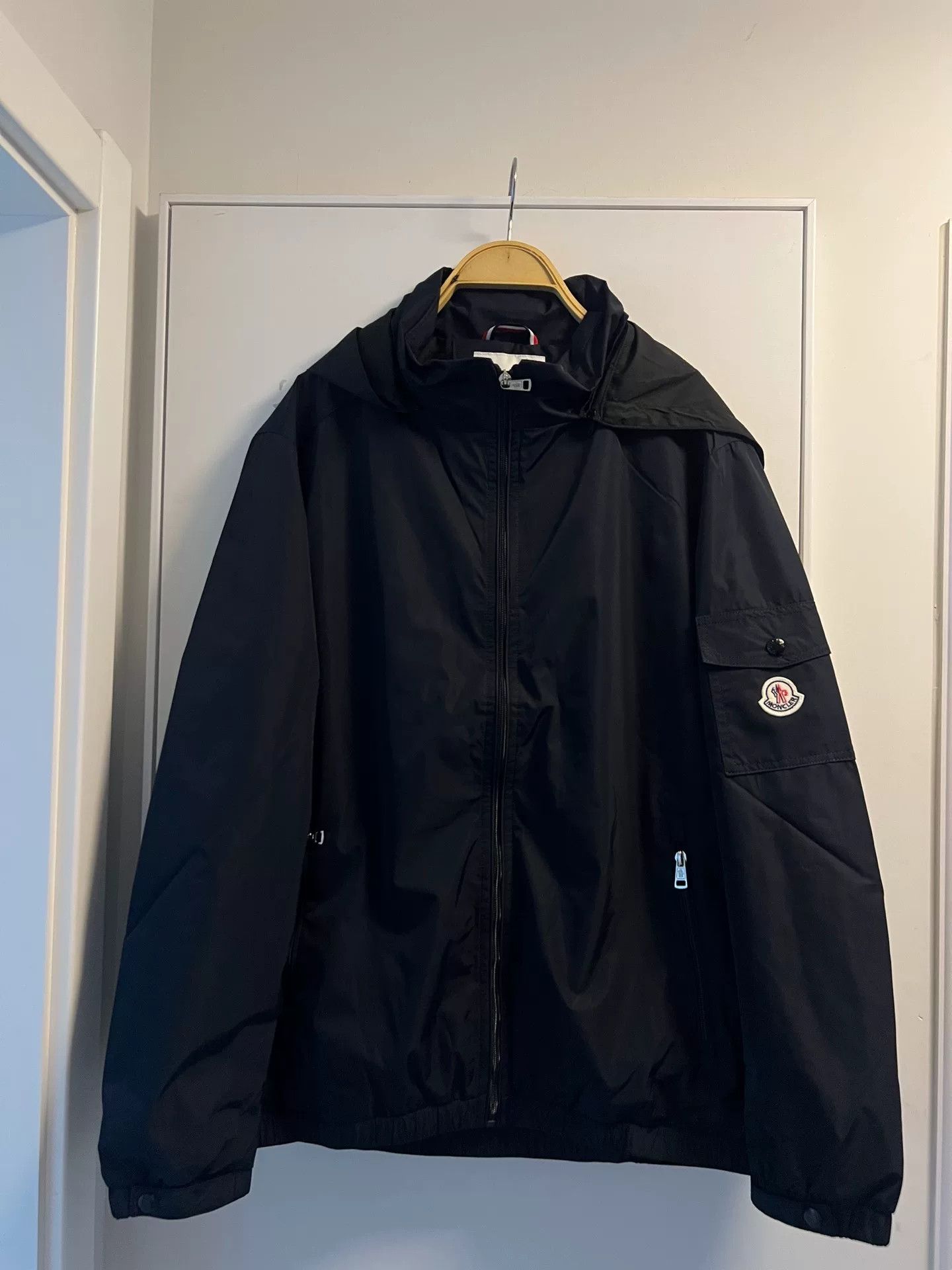 Moncler Moncler Men's Black Jacket with Detachable Hood Size US M / EU 48-50 / 2 - 1 Thumbnail