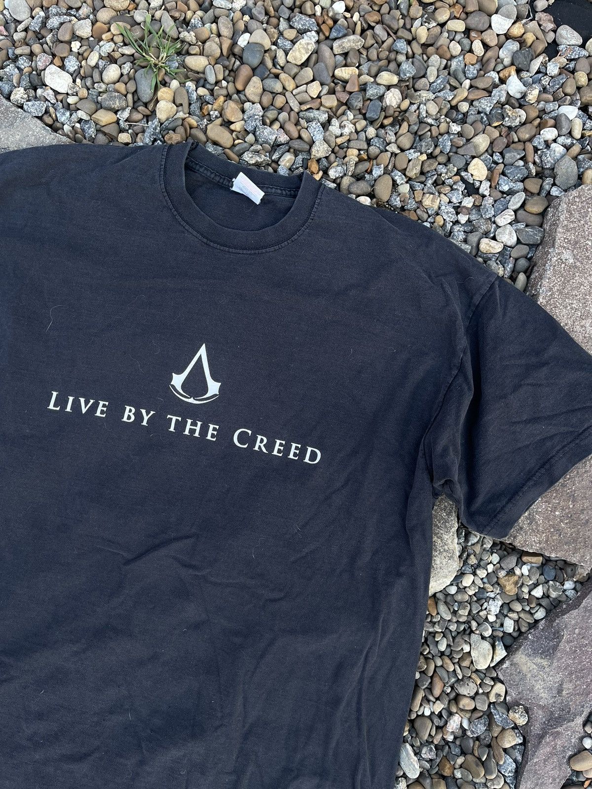 The Game × Vintage Y2K Assassin’s Creed Ezio Auditore Ubisoft vintage t-shirt Size US XL / EU 56 / 4 - 3 Thumbnail