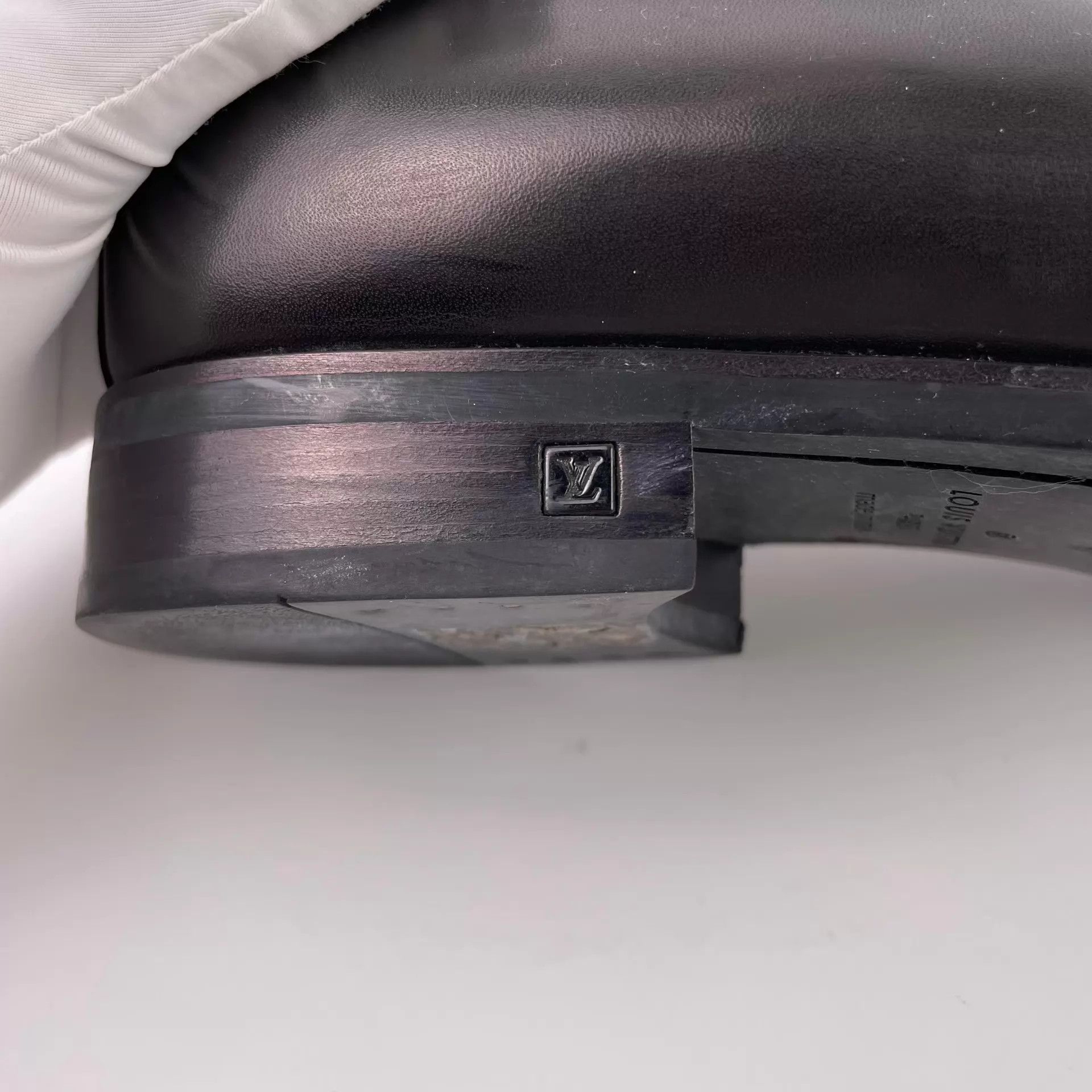 Louis Vuitton LV Black Leather Dress Shoes Size 7 Size US 8 / EU 41 - 4 Thumbnail