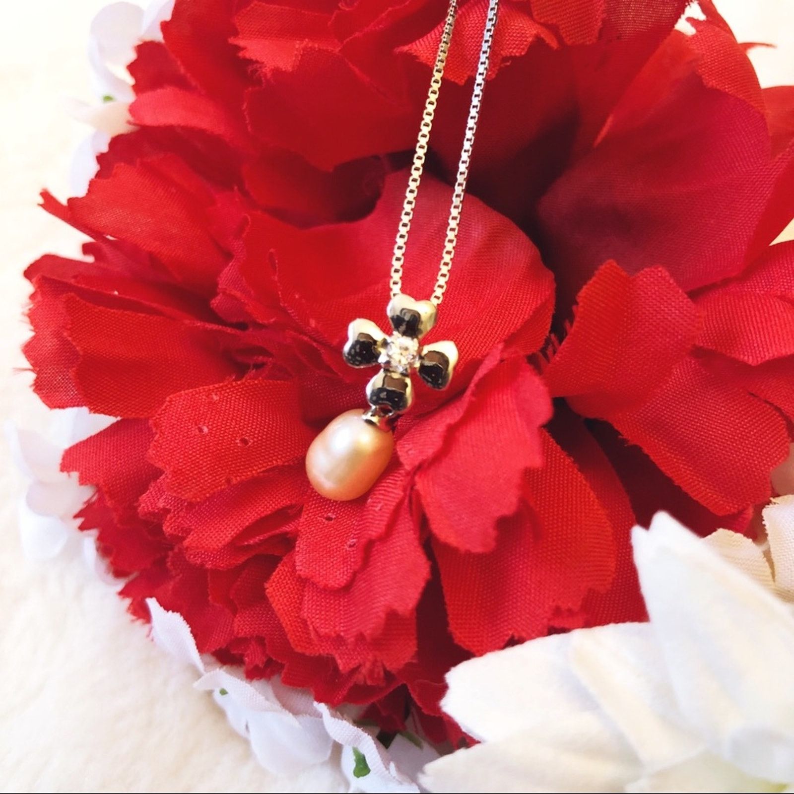 Other Sterling Silver Petal Flowers with Pearl Necklace Size ONE SIZE - 1 Thumbnail
